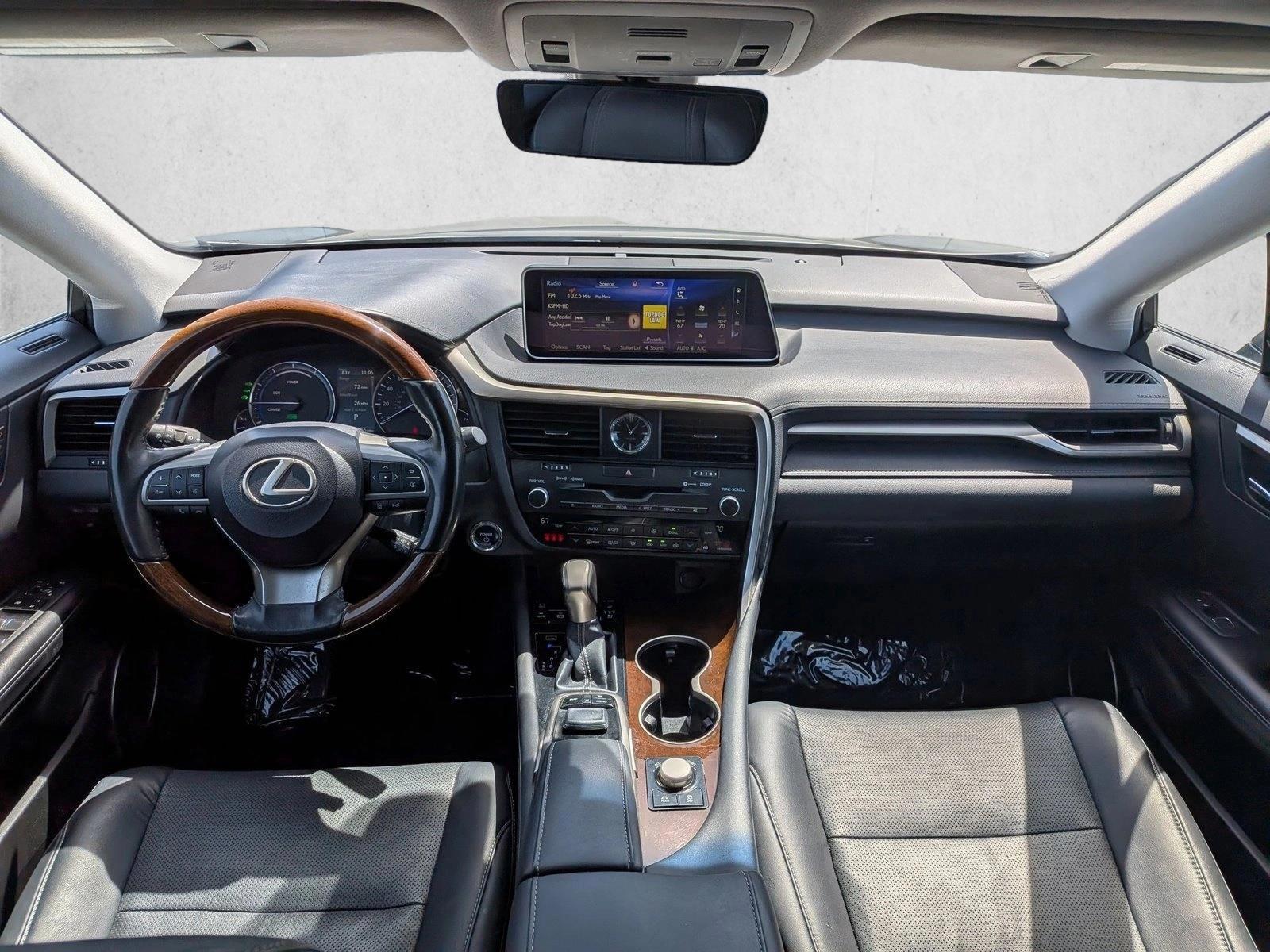 Thumbnail: 2019 Lexus RX - 4