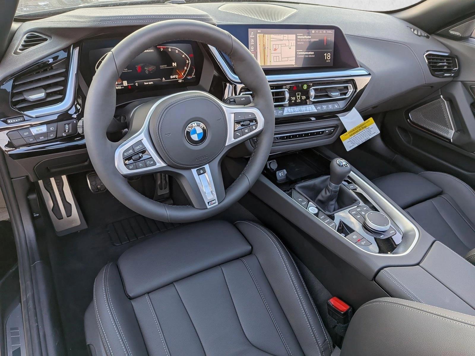 Thumbnail: 2026 BMW Z4 - 3