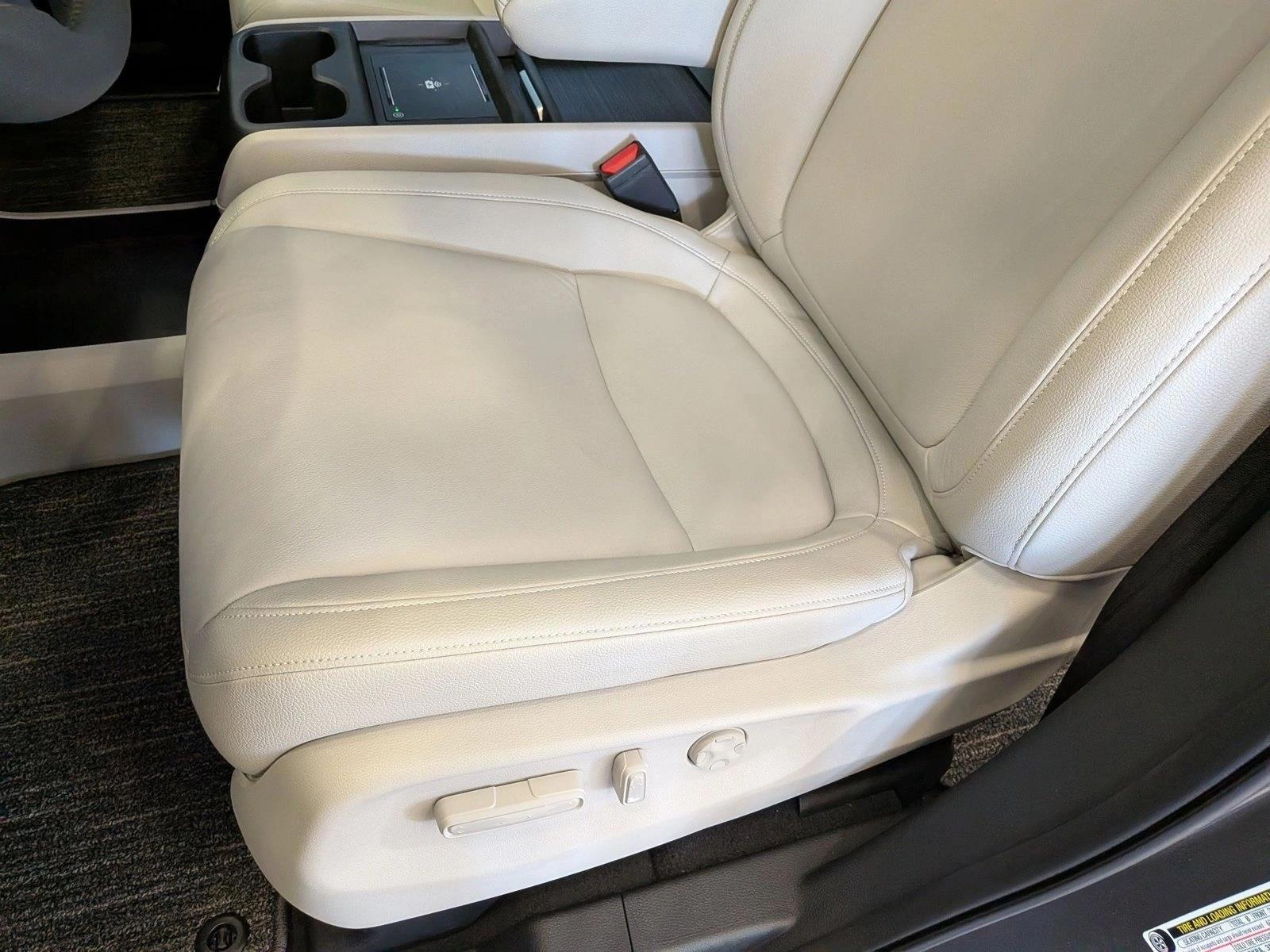 Thumbnail: 2026 Honda Odyssey - 5