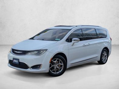 2018 Chrysler Pacifica Limited -
                  North Canton, OH