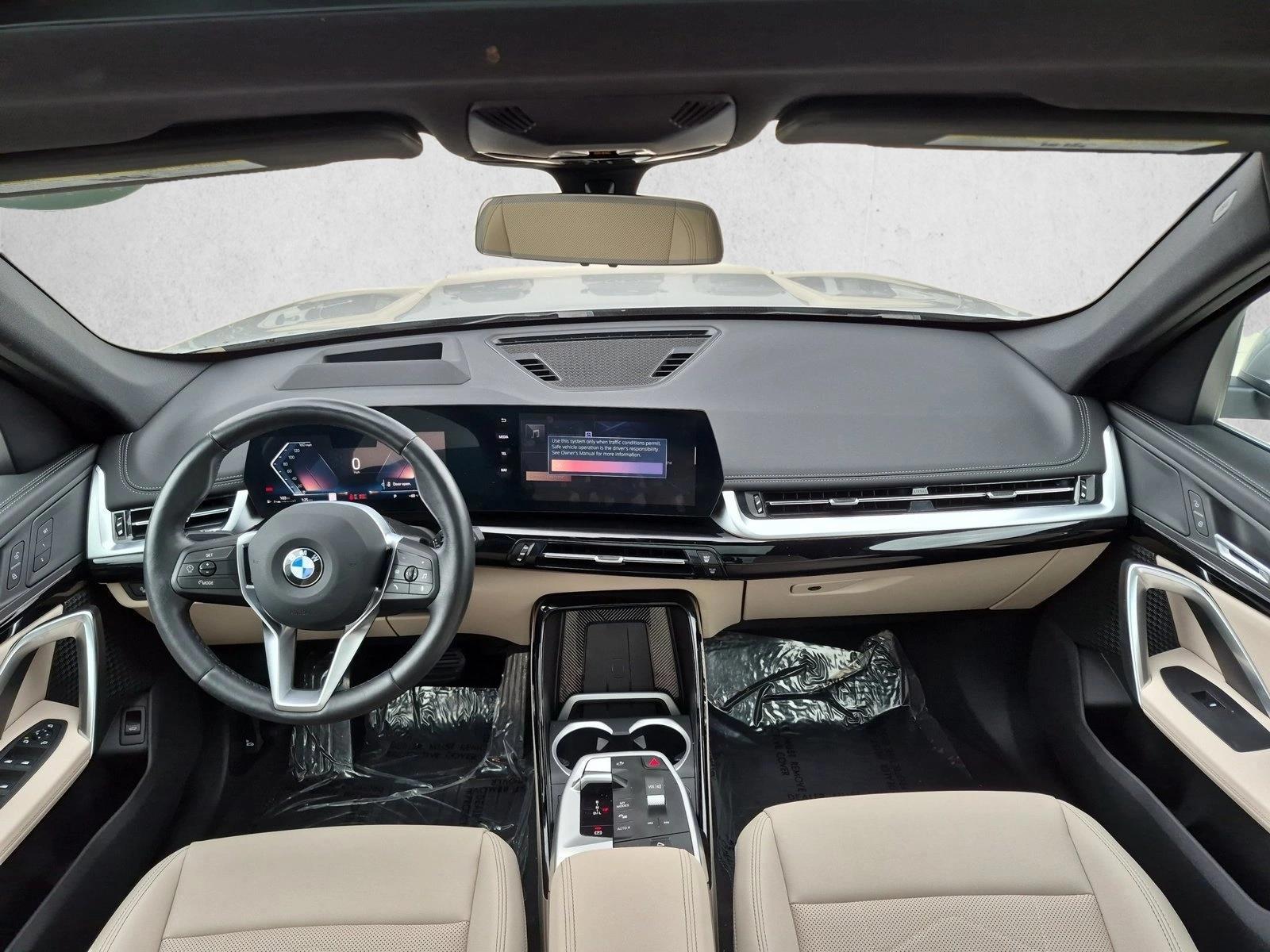 Thumbnail: 2025 BMW X1 - 3