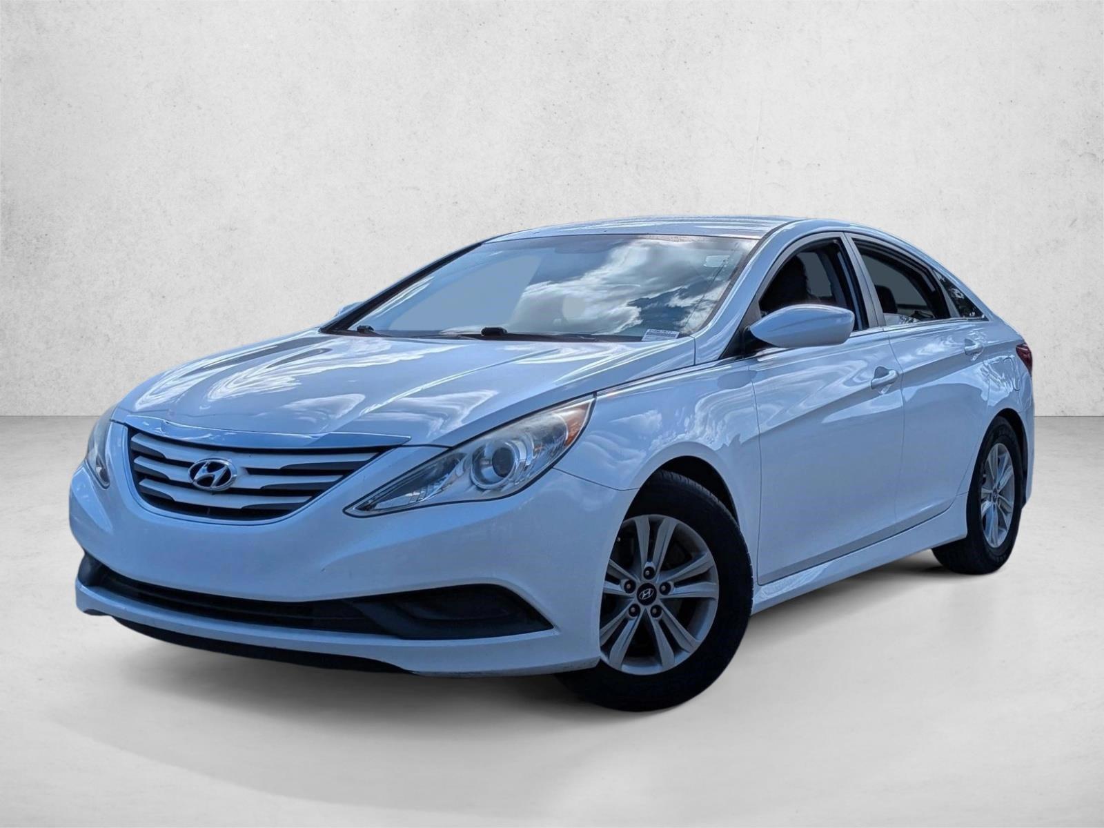 Thumbnail: 2014 Hyundai Sonata - 1