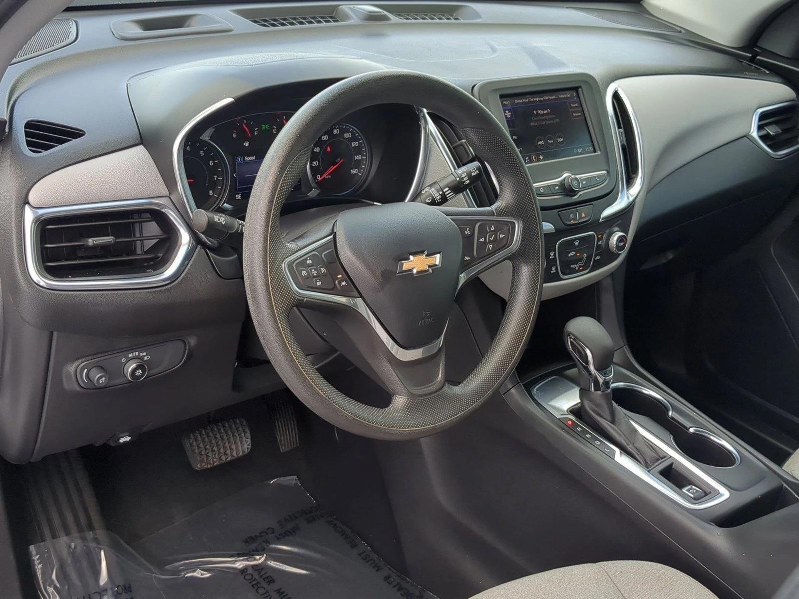 Thumbnail: 2022 Chevrolet Equinox - 3