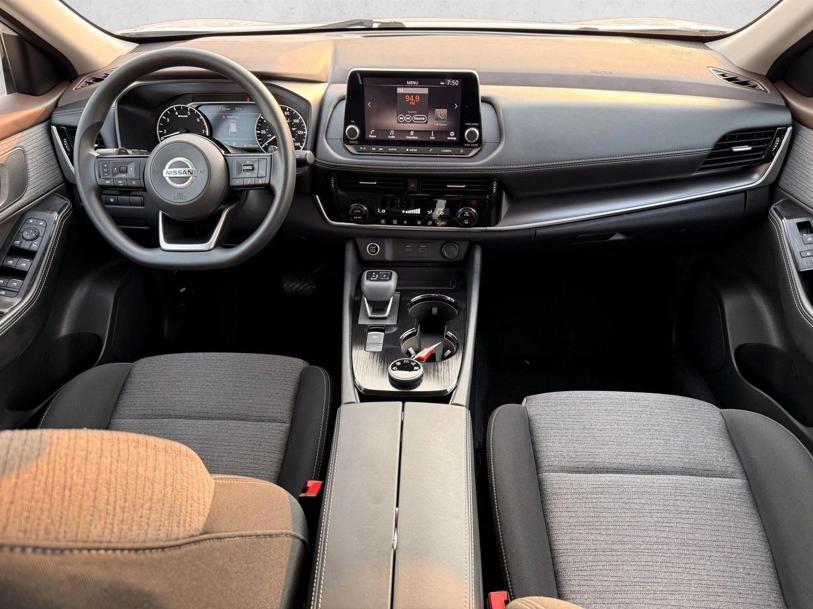 Thumbnail: 2021 Nissan Rogue - 4