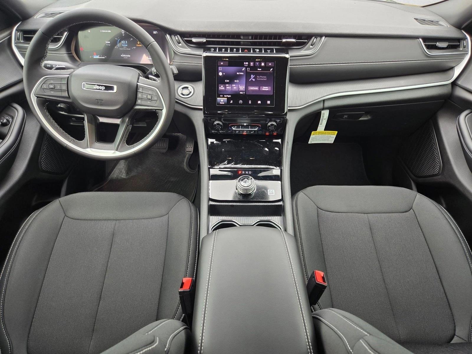 Thumbnail: 2026 Jeep Grand Cherokee - 3