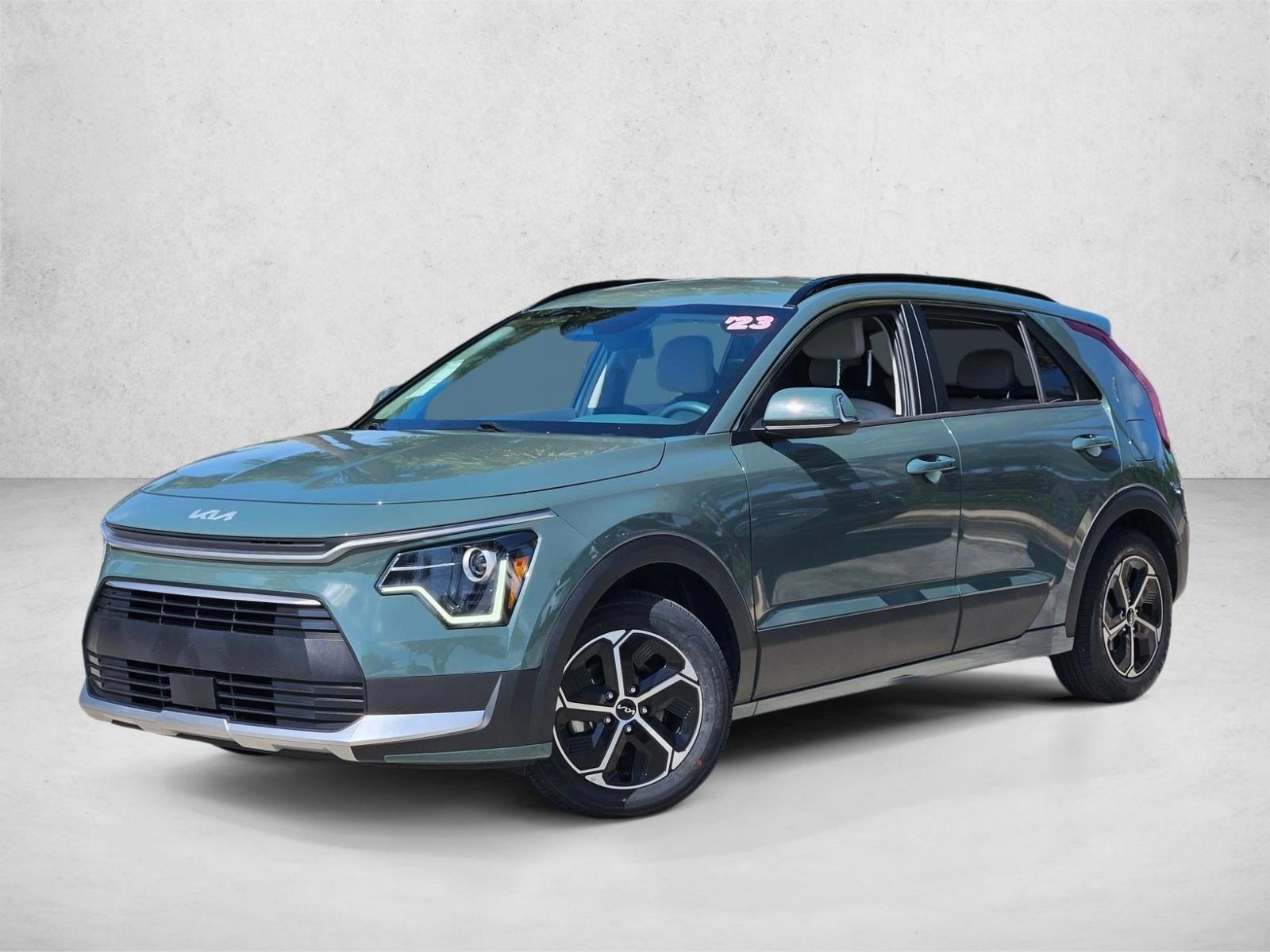 Thumbnail: 2023 Kia Niro - 1
