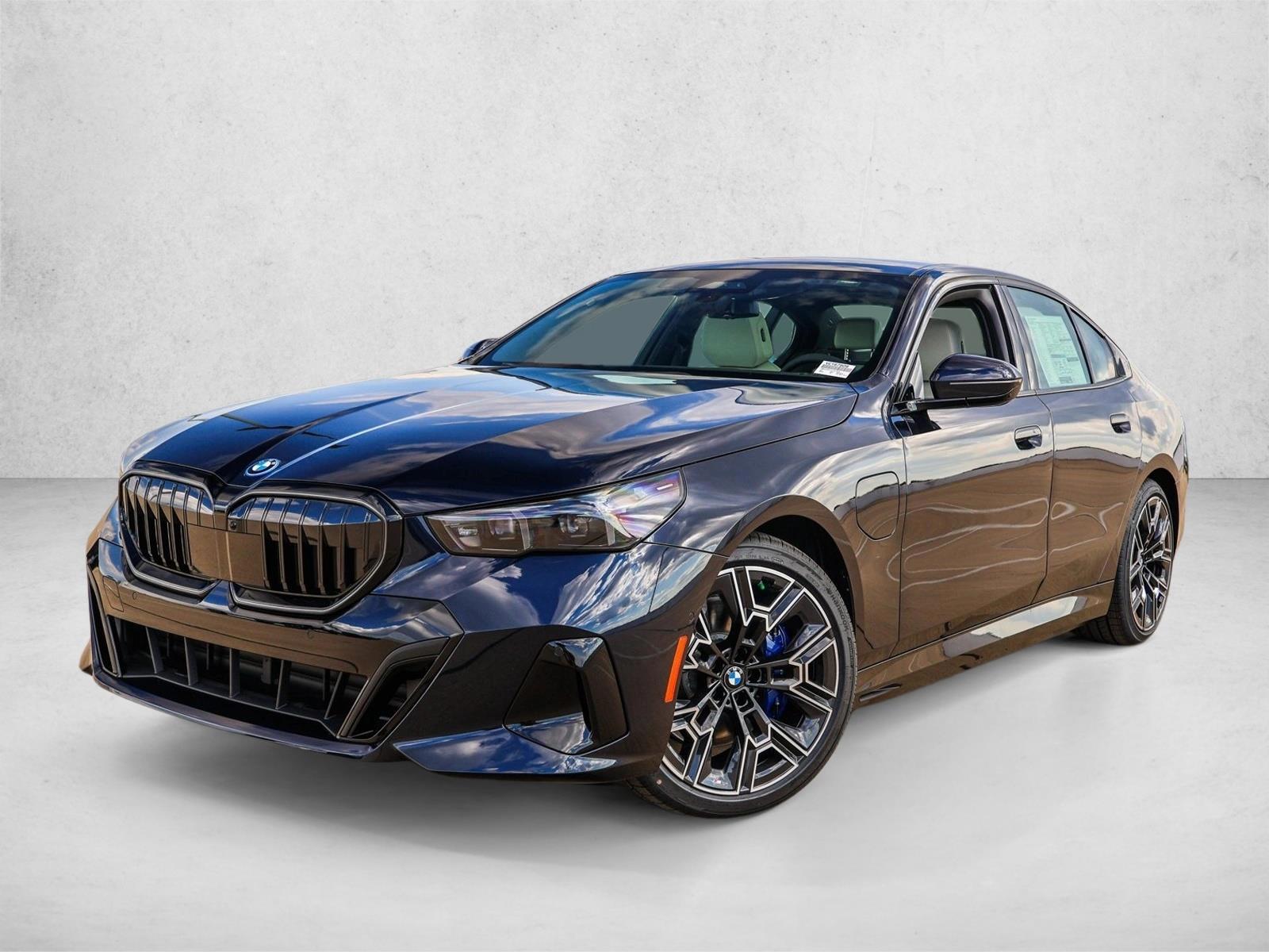Thumbnail: 2027 BMW 5 Series - 1