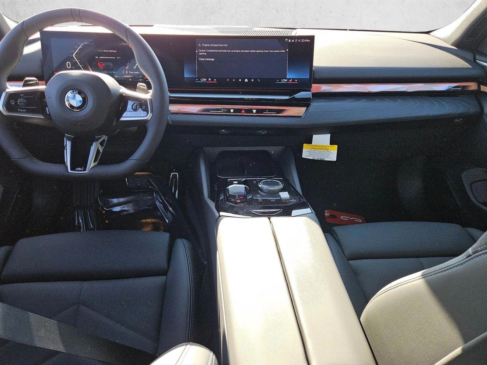 Thumbnail: 2027 BMW 5 Series - 3