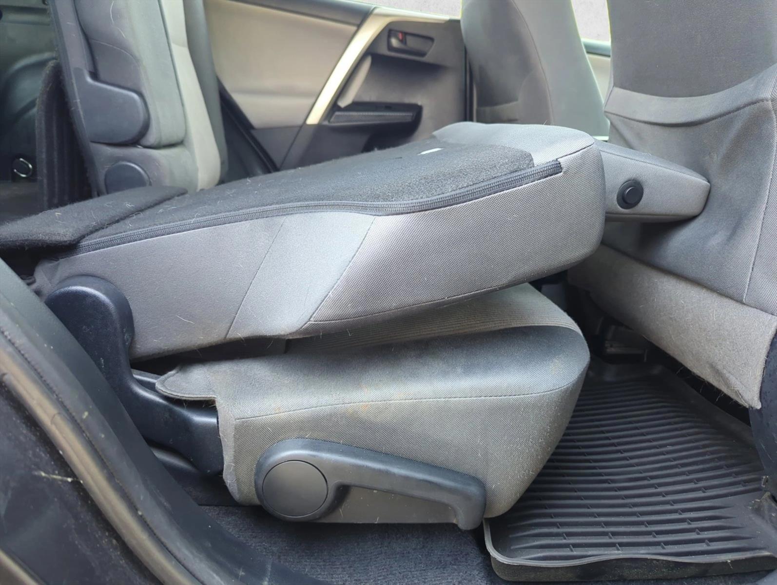 Thumbnail: 2014 Toyota RAV4 - 3