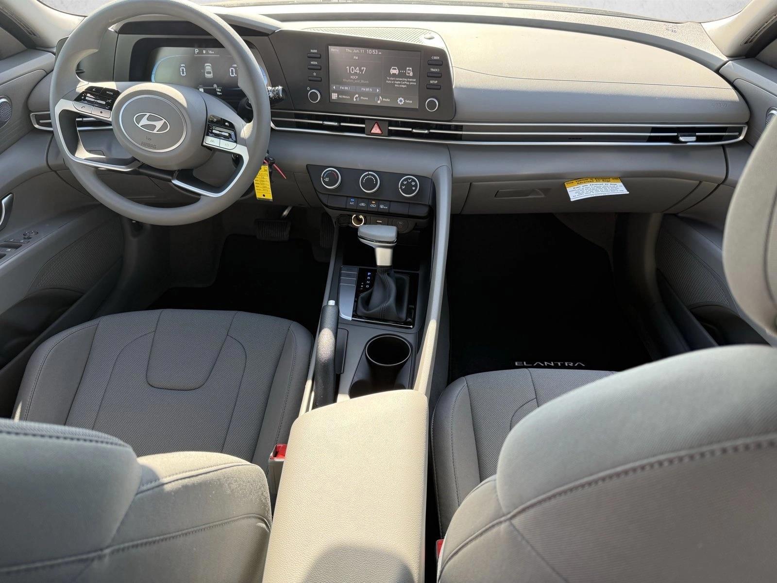 Thumbnail: 2026 Hyundai Elantra - 3