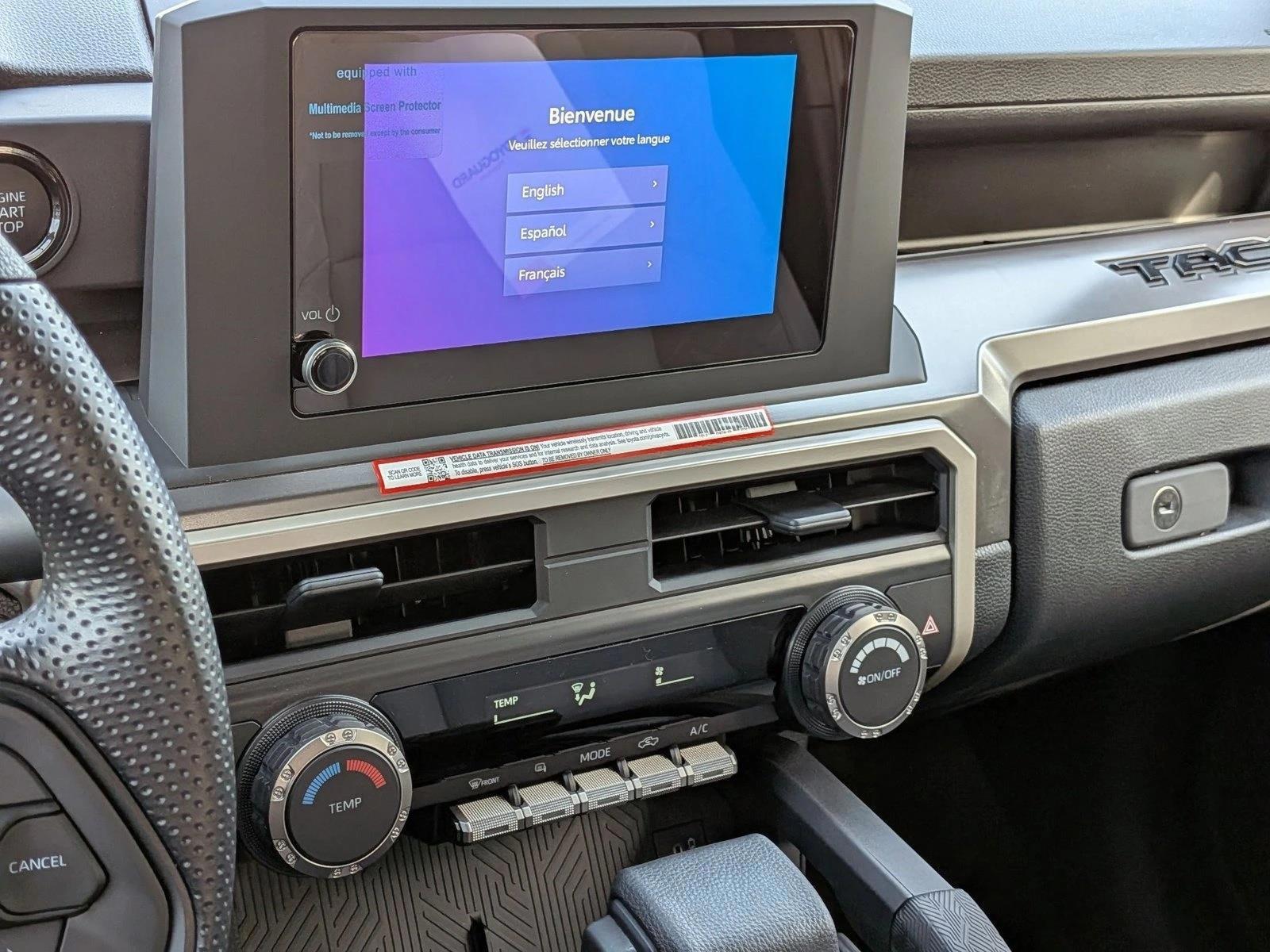 2025 Toyota Tacoma SR5 - Photo 11