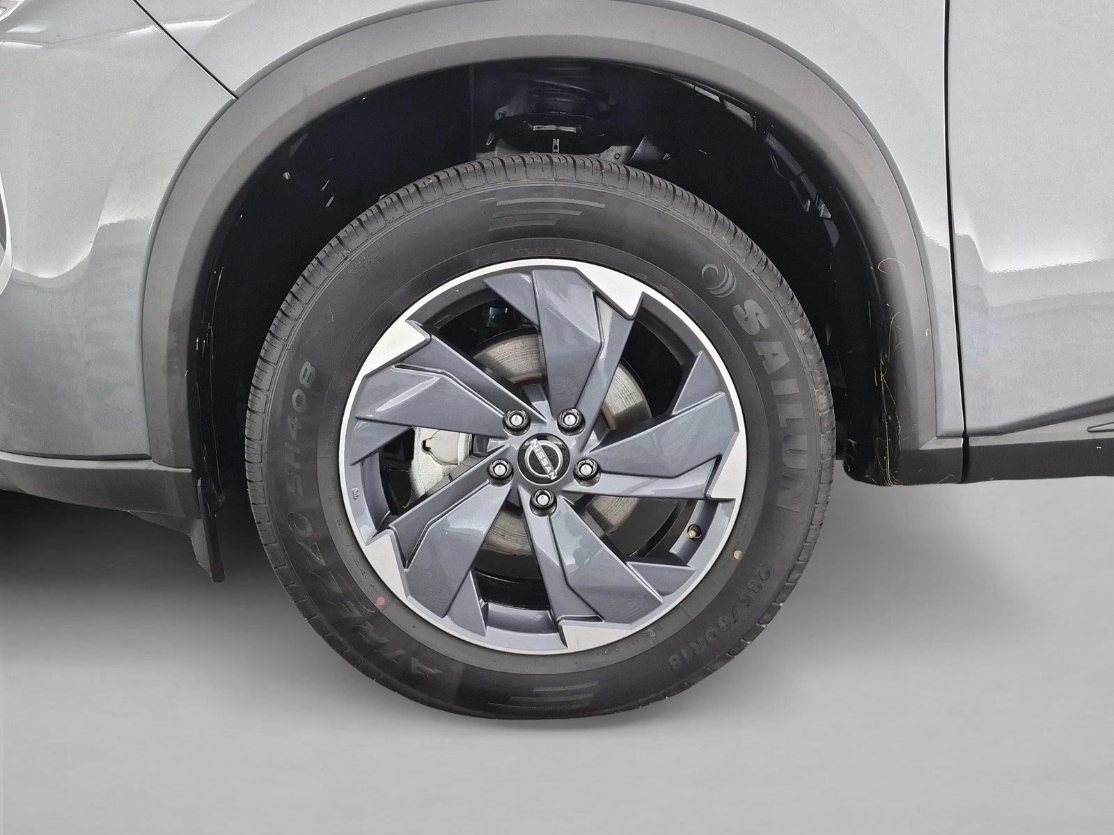 2025 Nissan Rogue SV - Photo 25