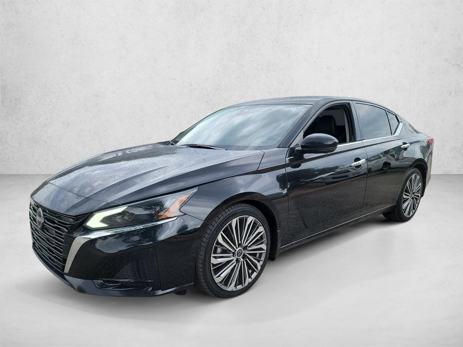 Thumbnail: 2023 Nissan Altima - 1