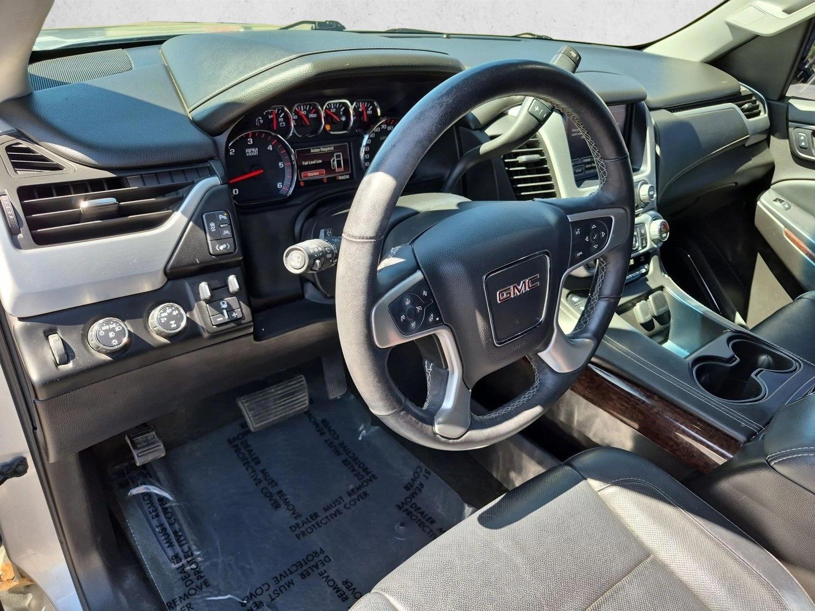 Thumbnail: 2016 GMC Yukon - 3