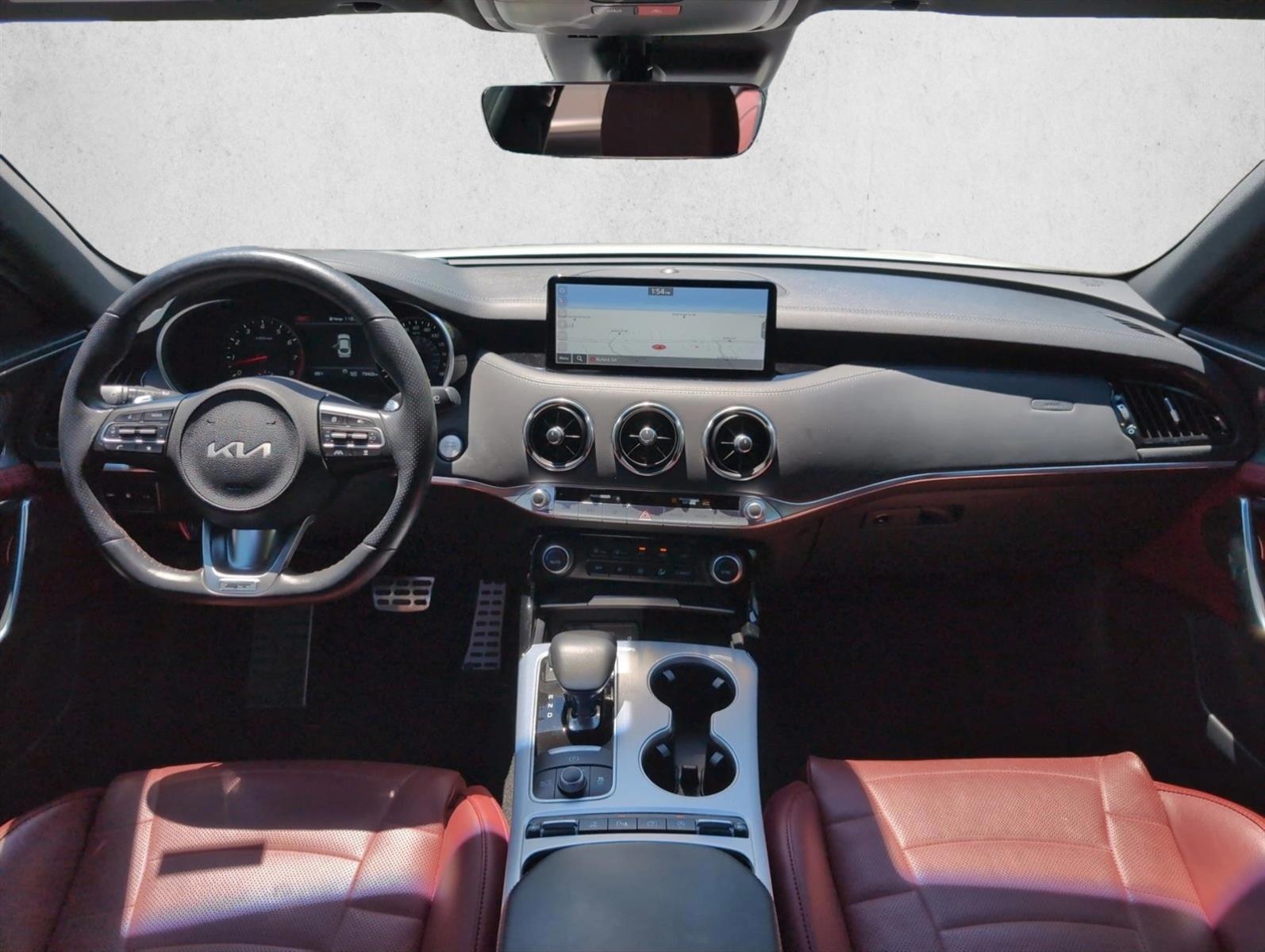 Thumbnail: 2023 Kia Stinger - 3
