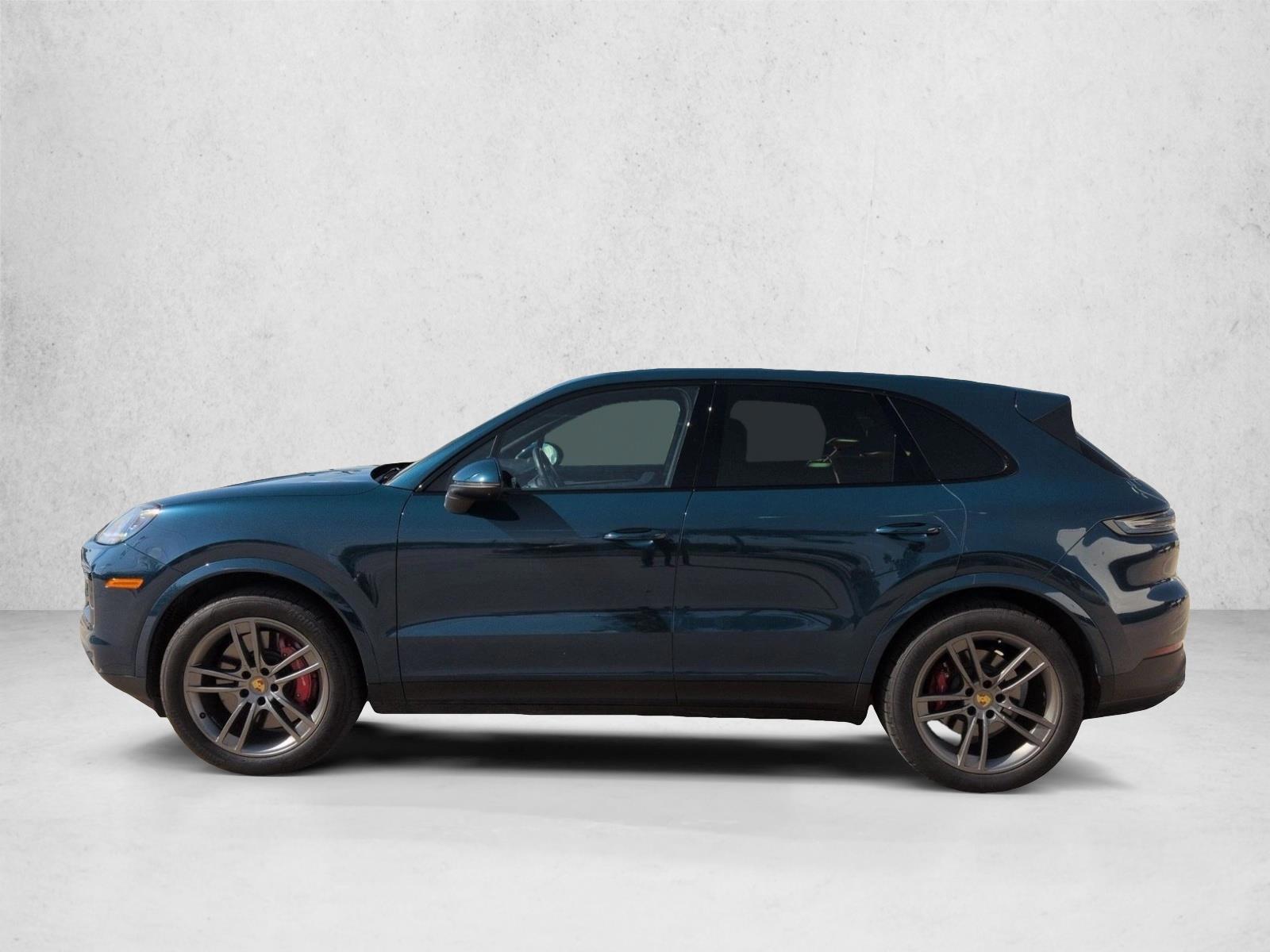 Thumbnail: 2024 Porsche Cayenne - 2