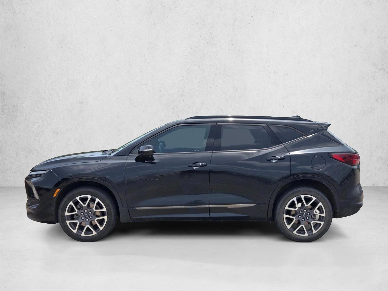Thumbnail: 2023 Chevrolet Blazer - 2