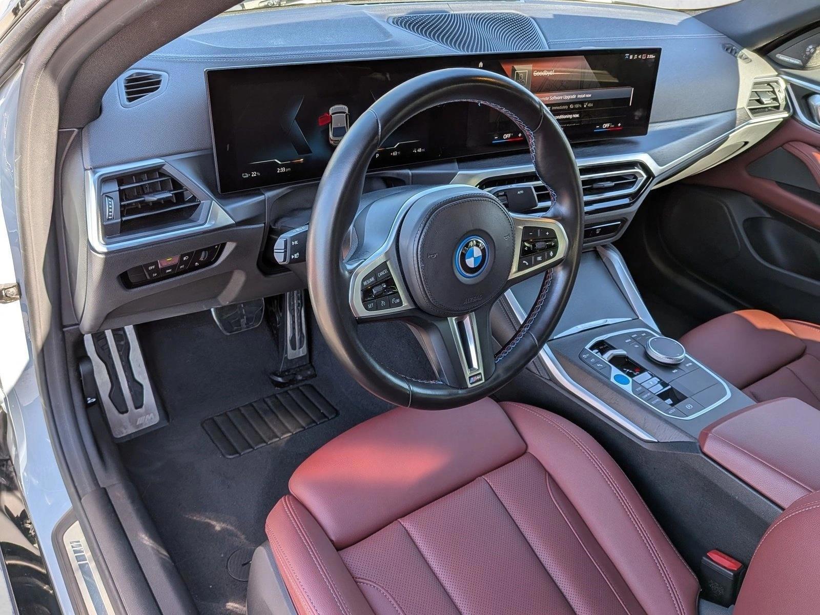 Thumbnail: 2023 BMW i4 - 3