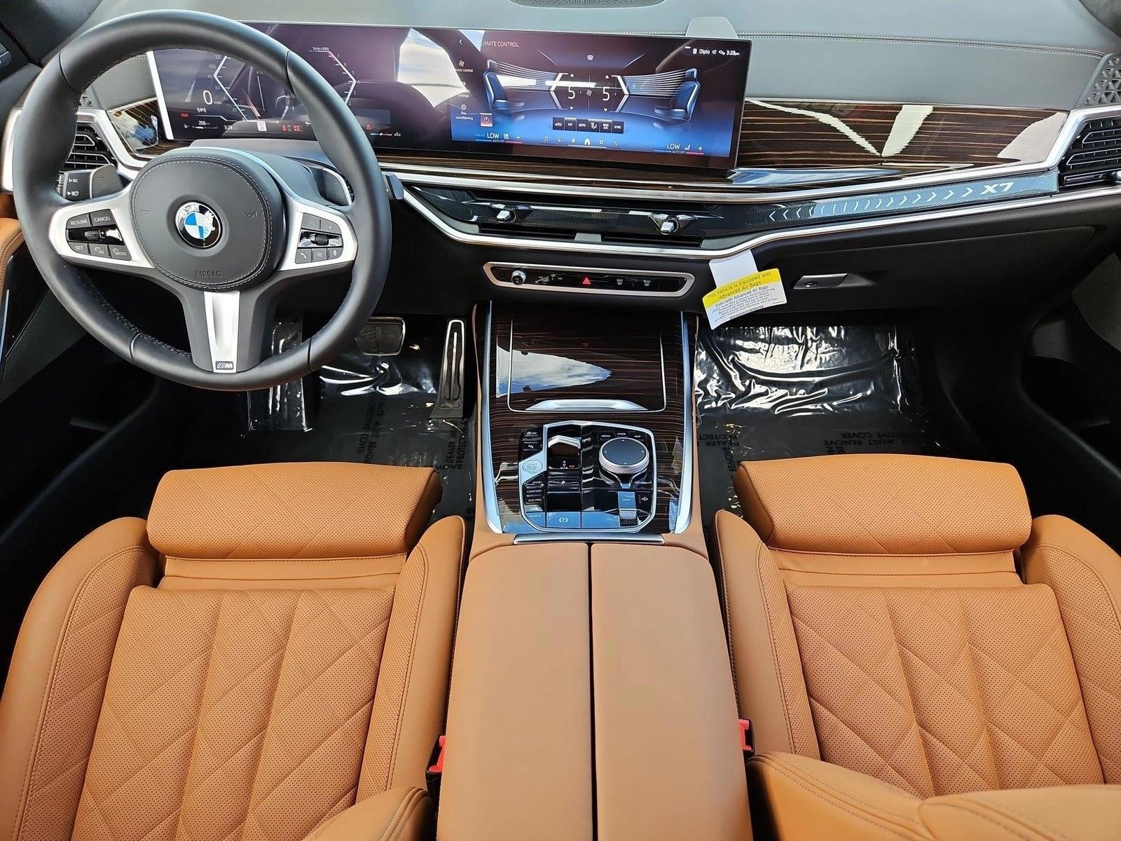 Thumbnail: 2026 BMW X7 - 4