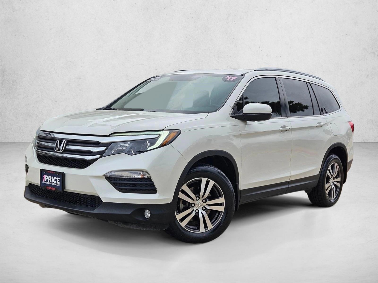 Thumbnail: 2017 Honda Pilot - 1