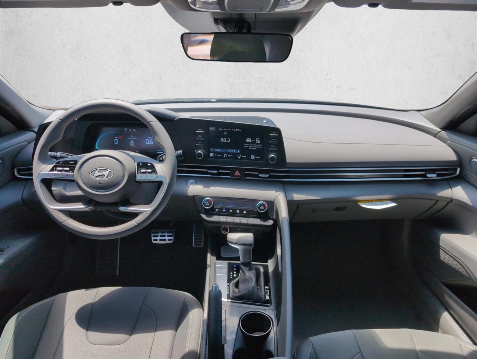Thumbnail: 2026 Hyundai Elantra - 4