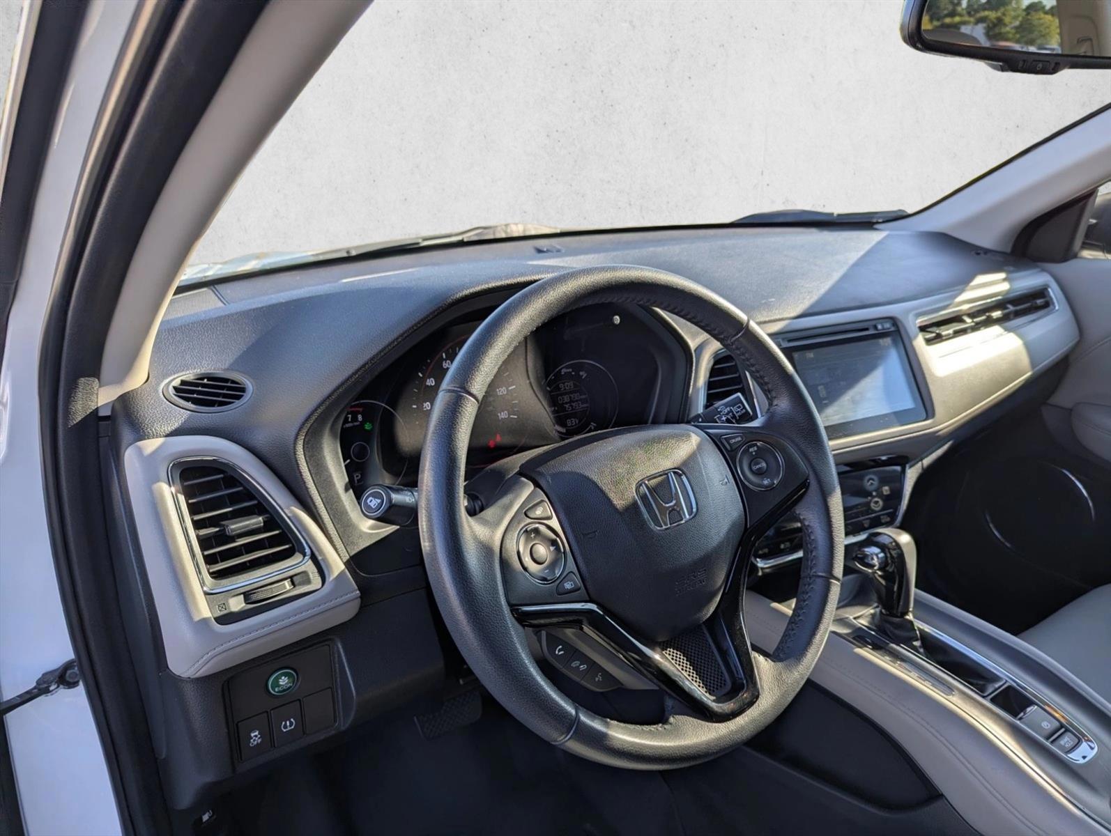 Thumbnail: 2017 Honda HR-V - 3
