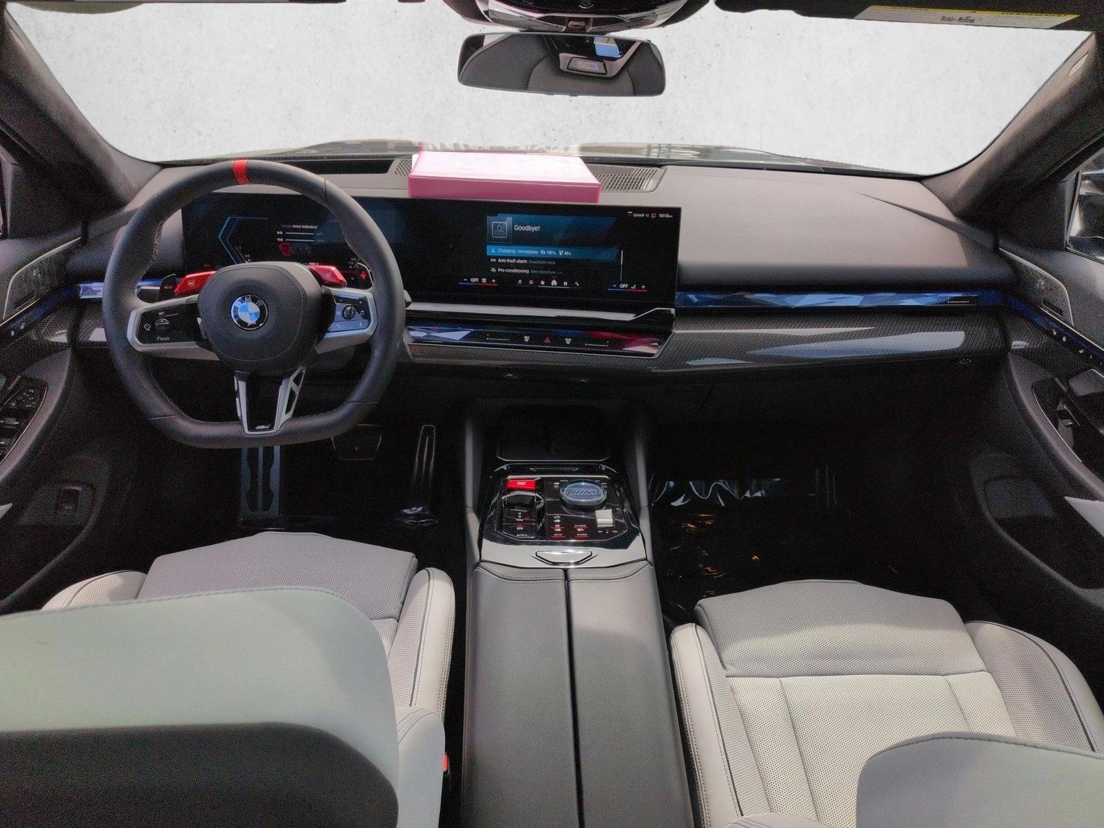 Thumbnail: 2026 BMW M5 - 3