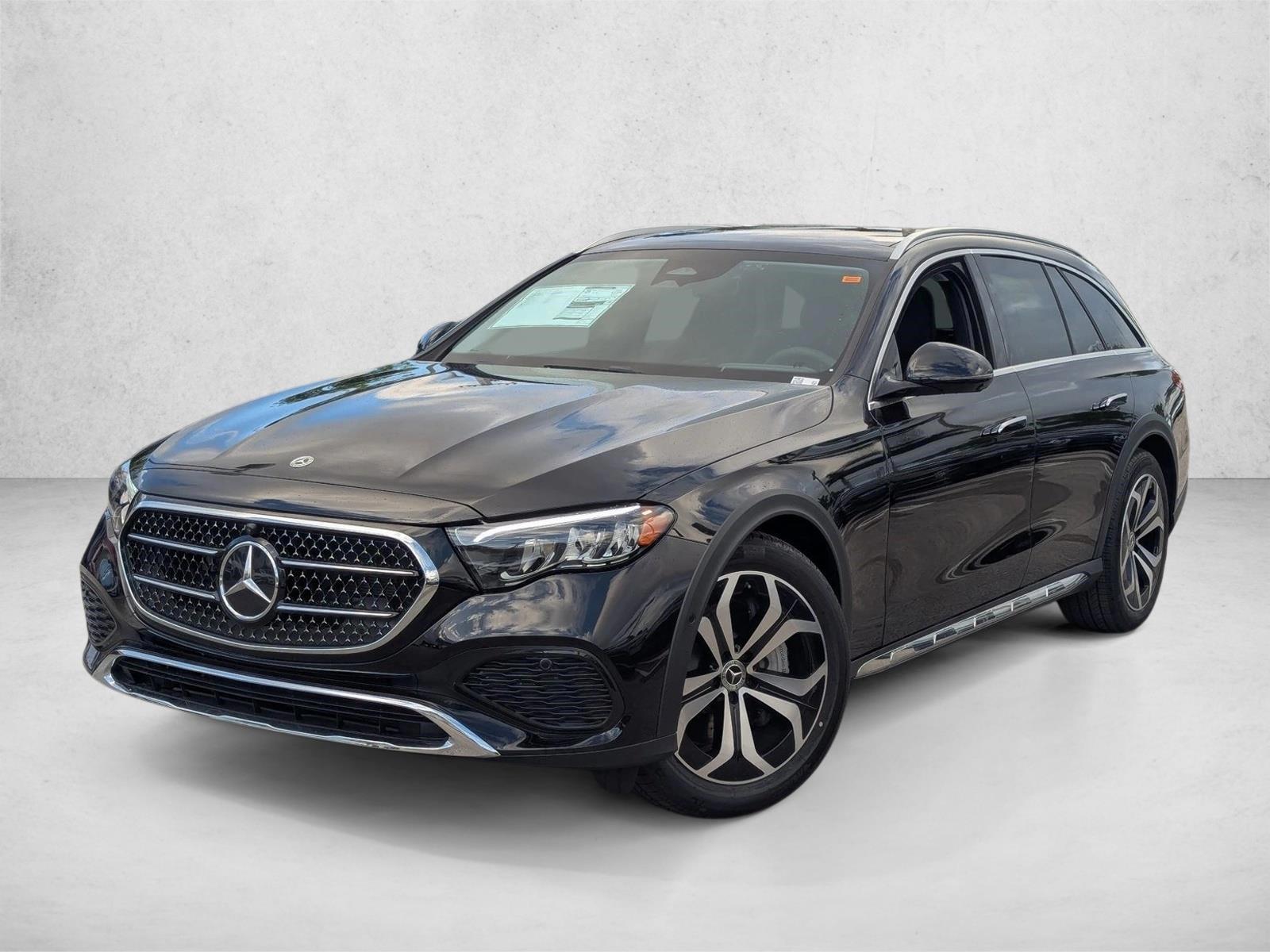 Thumbnail: 2025 Mercedes-Benz E-Class - 1