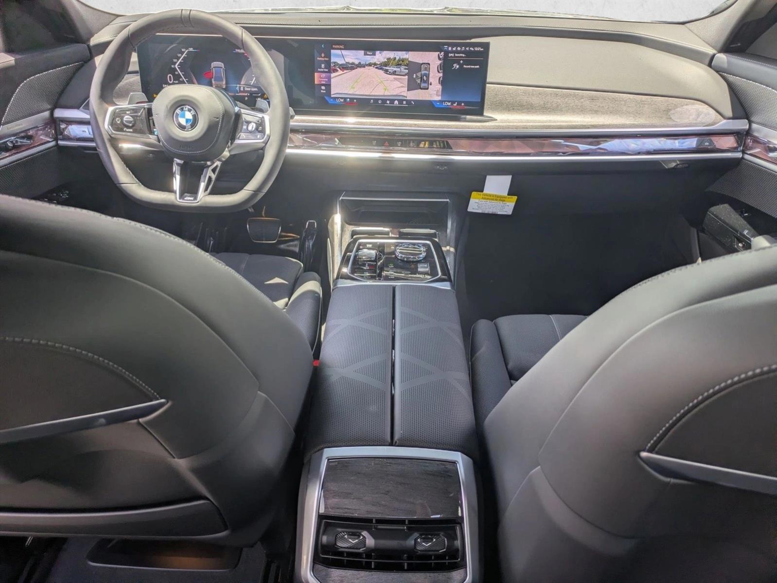 Thumbnail: 2026 BMW 7 Series - 3