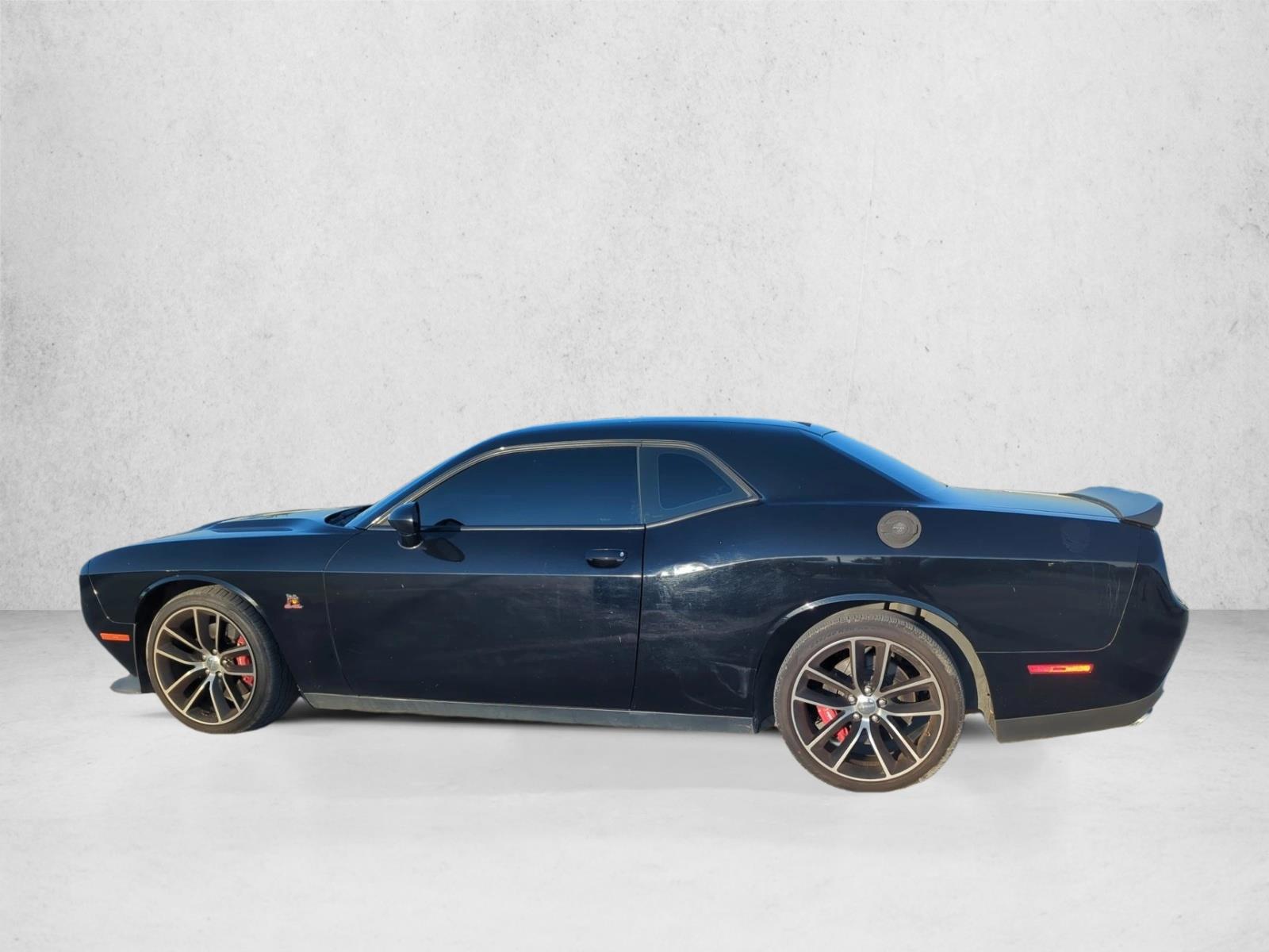 Thumbnail: 2016 Dodge Challenger - 2