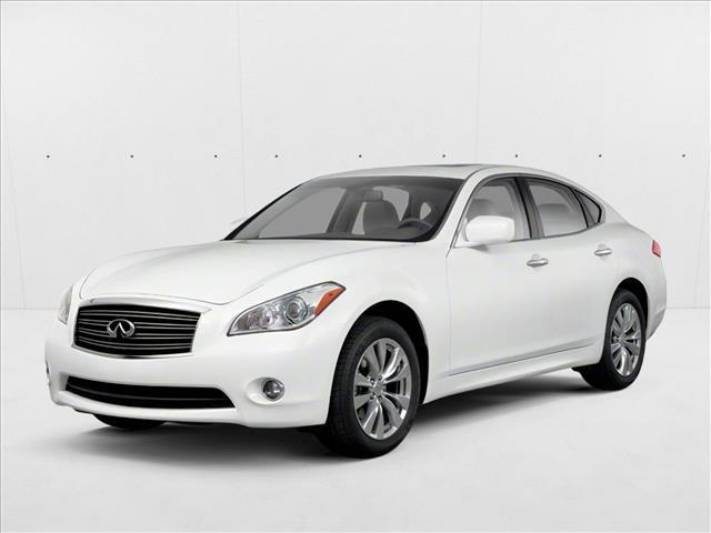 2013 Infiniti M