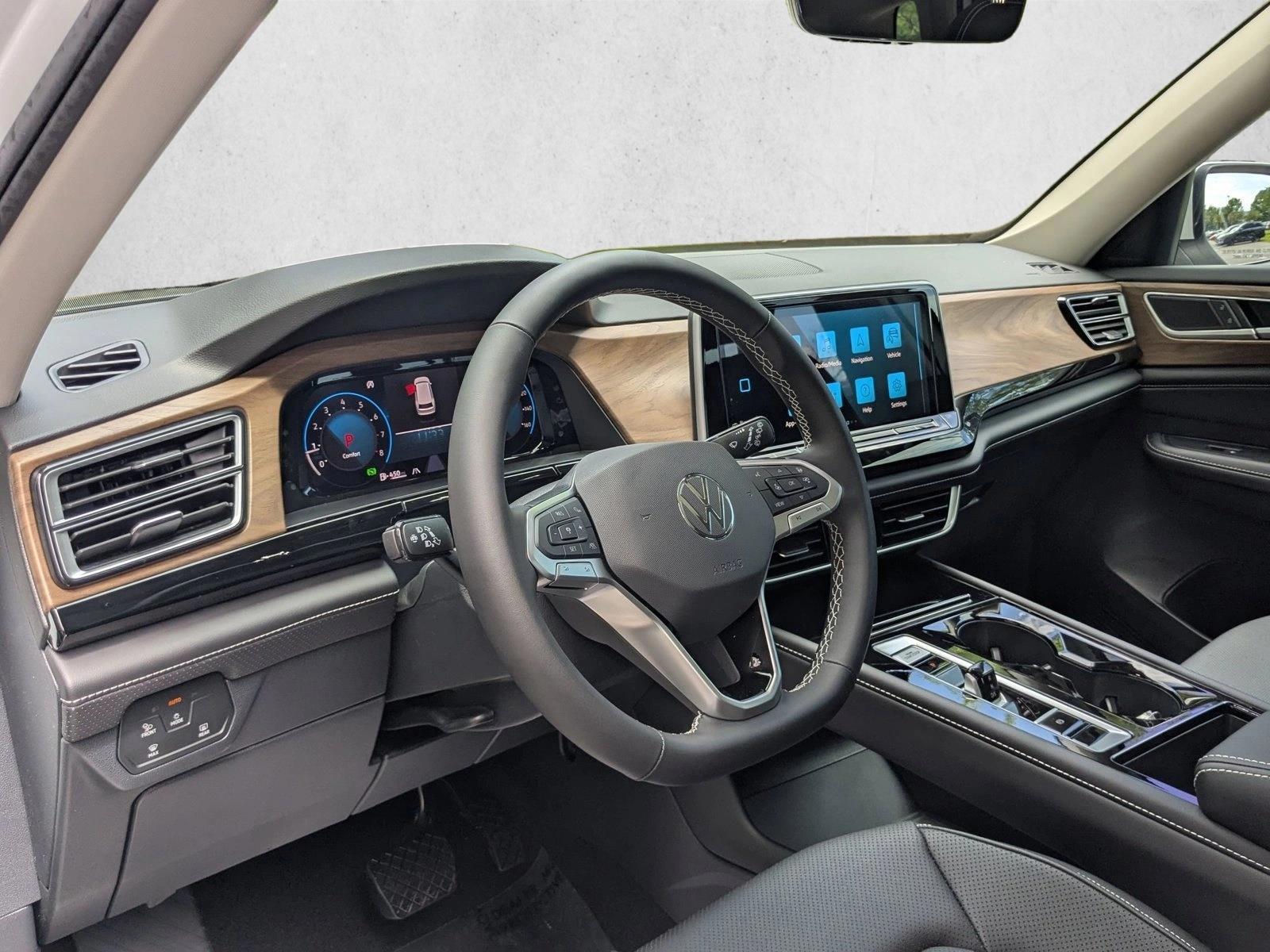 Thumbnail: 2026 Volkswagen Atlas - 3