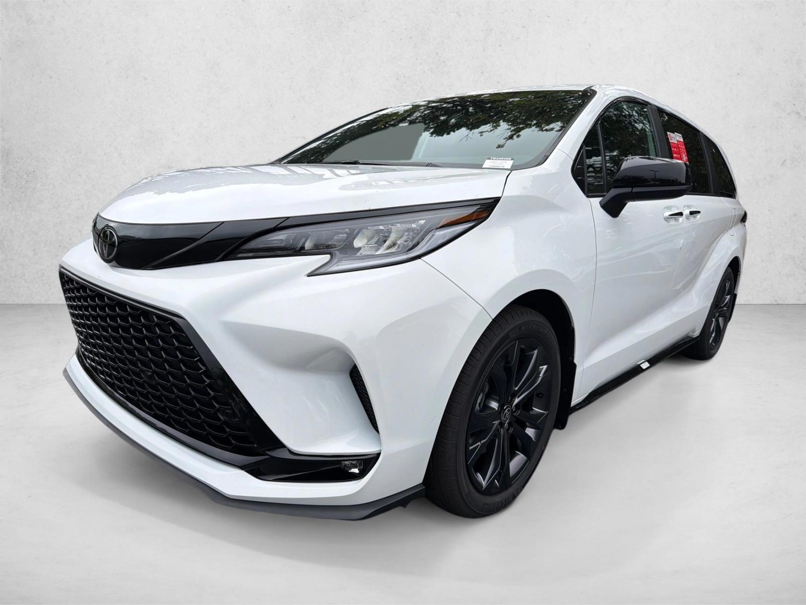 Thumbnail: 2026 Toyota Sienna - 1
