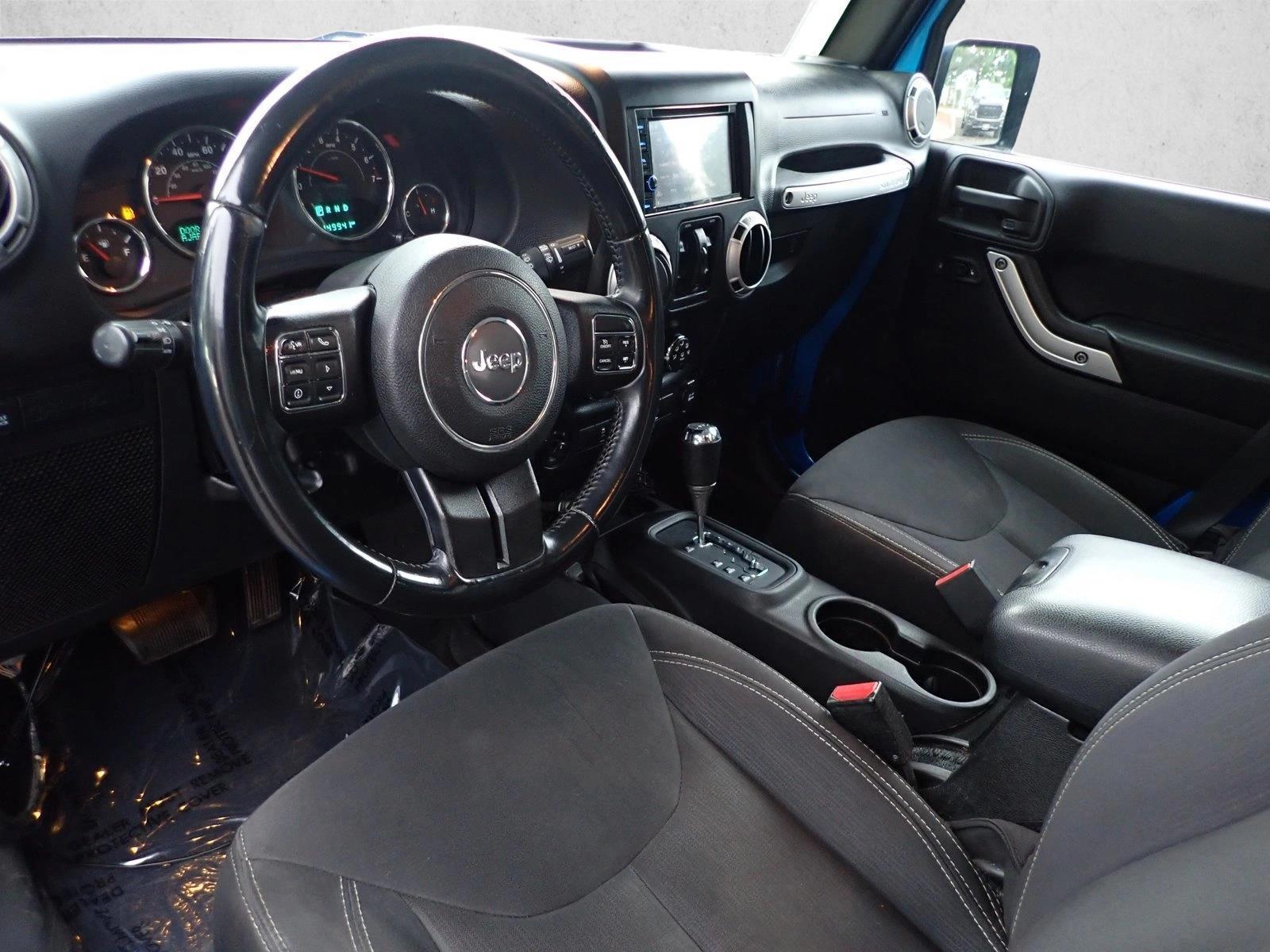 Thumbnail: 2015 Jeep Wrangler - 3