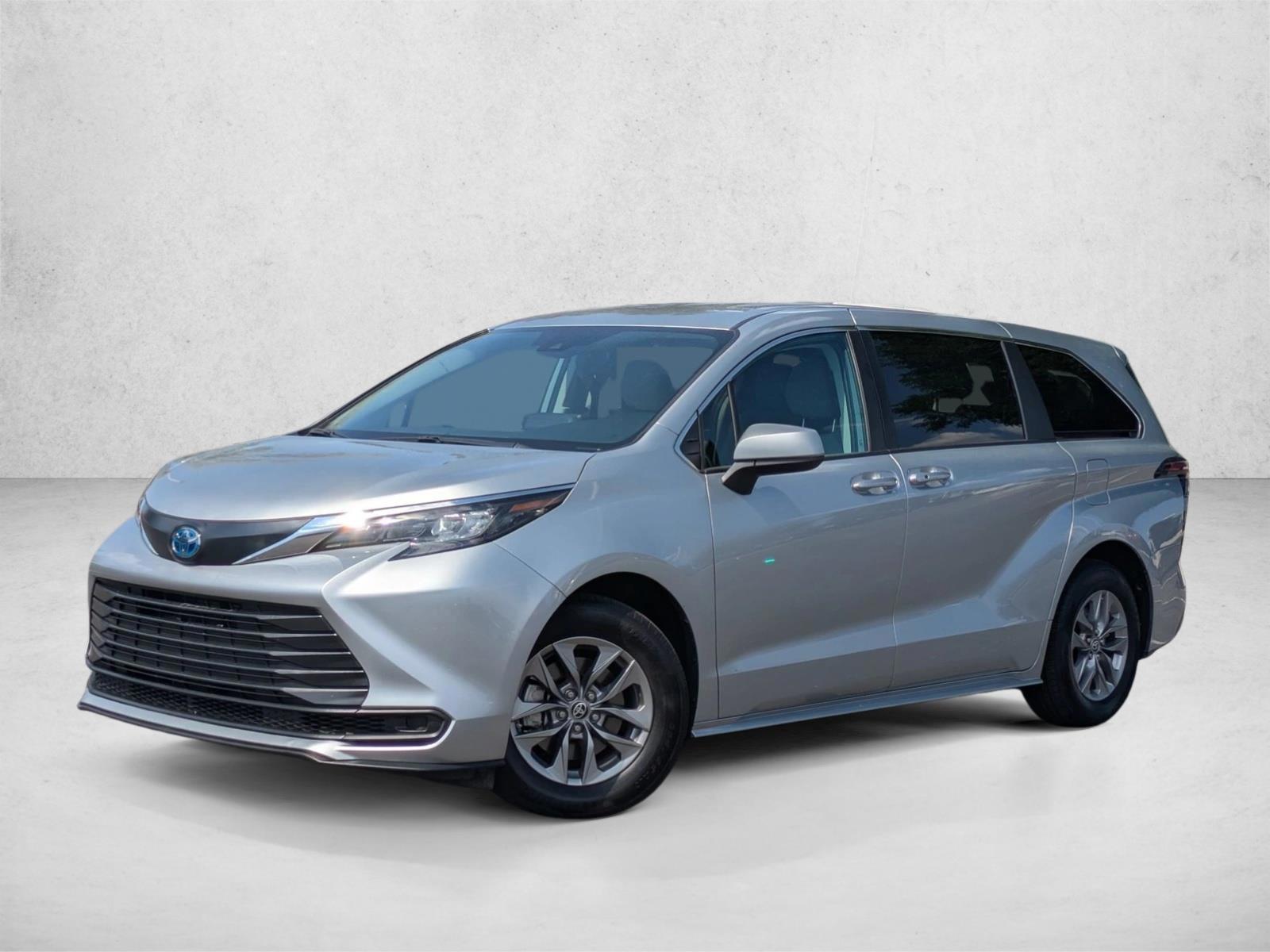 Thumbnail: 2024 Toyota Sienna - 1