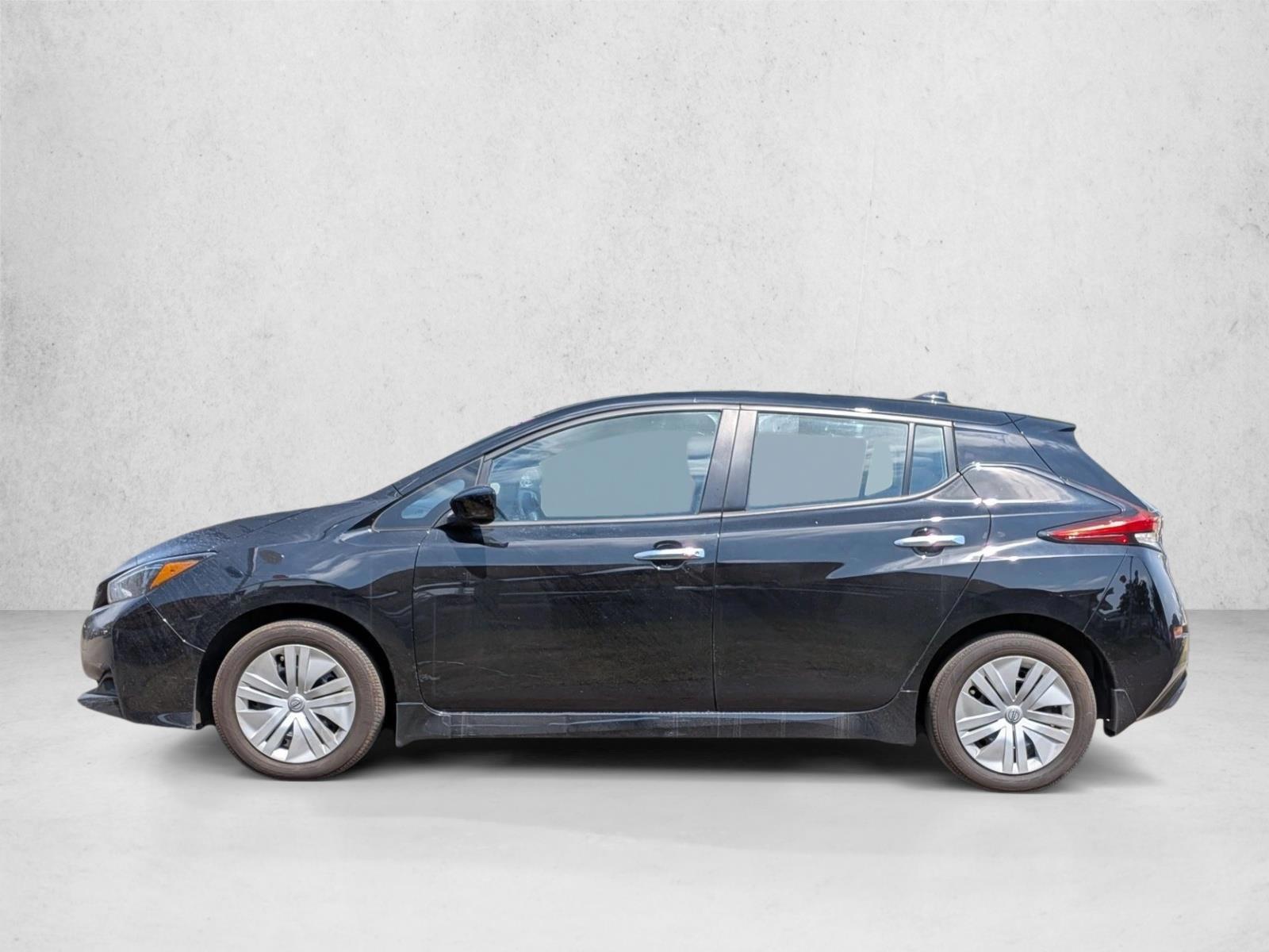 Thumbnail: 2025 Nissan Leaf - 2
