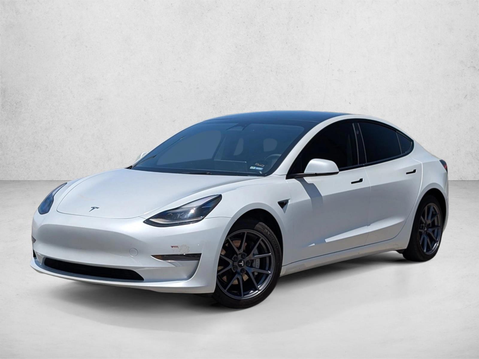 Thumbnail: 2023 Tesla Model 3 - 1