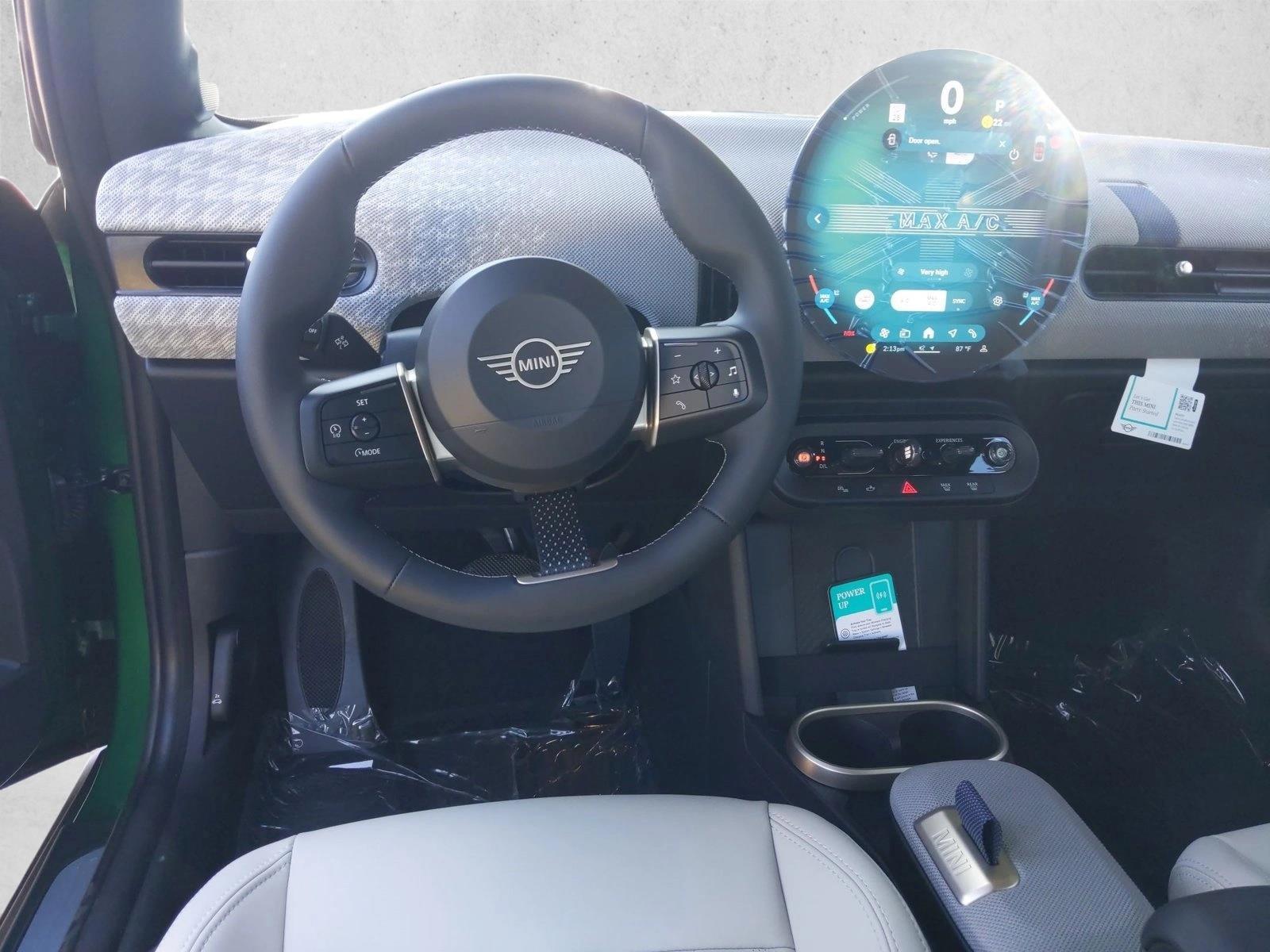 Thumbnail: 2027 MINI Cooper Hardtop - 3