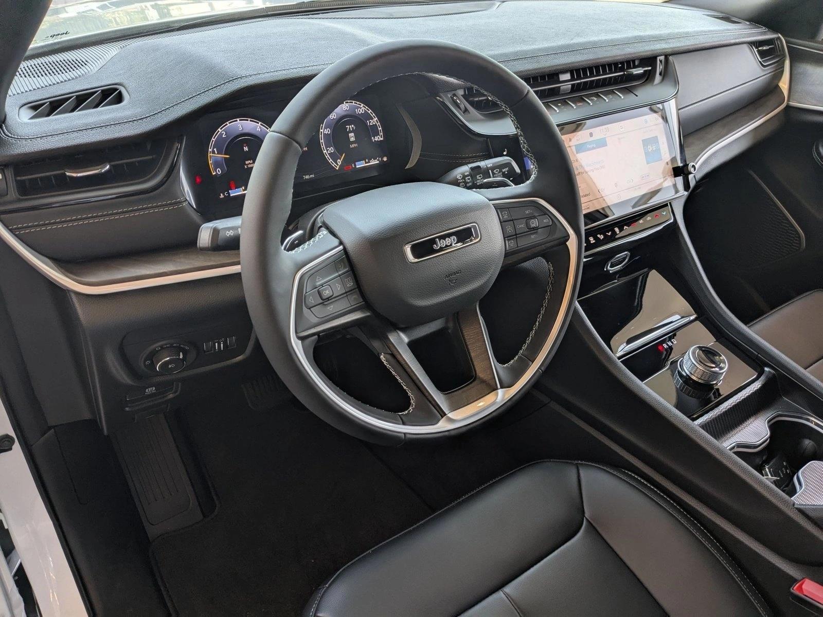 Thumbnail: 2026 Jeep Grand Cherokee L - 3