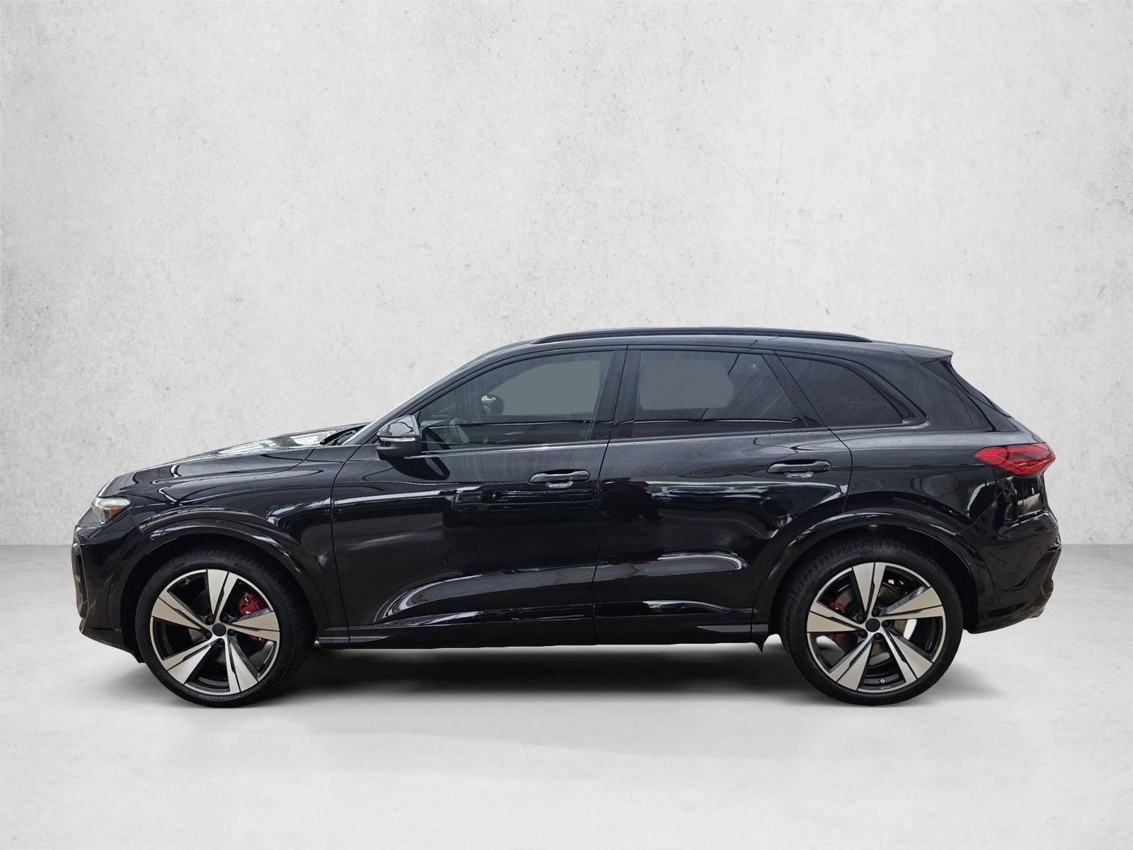 Thumbnail: 2026 Audi SQ5 - 2