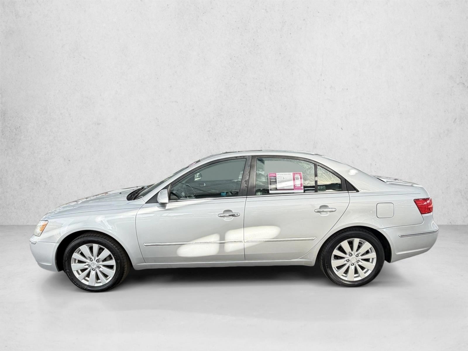 Thumbnail: 2009 Hyundai Sonata - 2