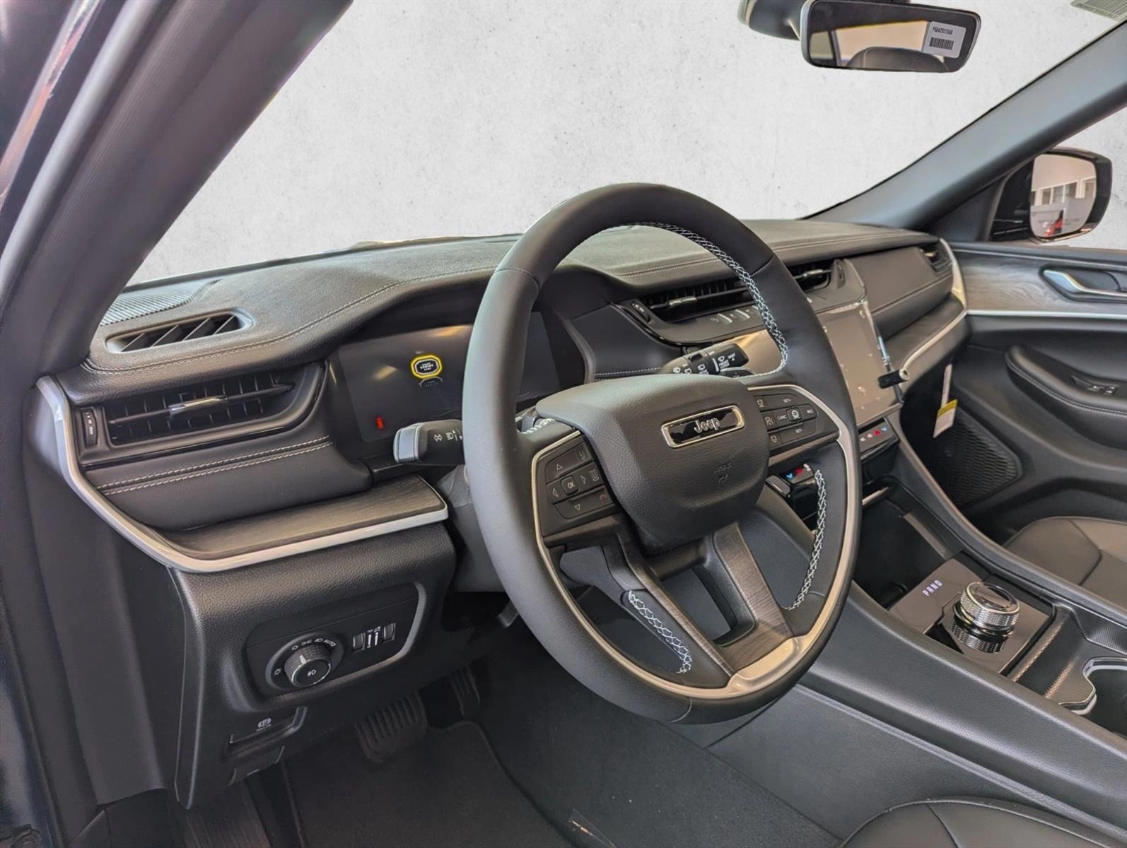 Thumbnail: 2026 Jeep Grand Cherokee - 2