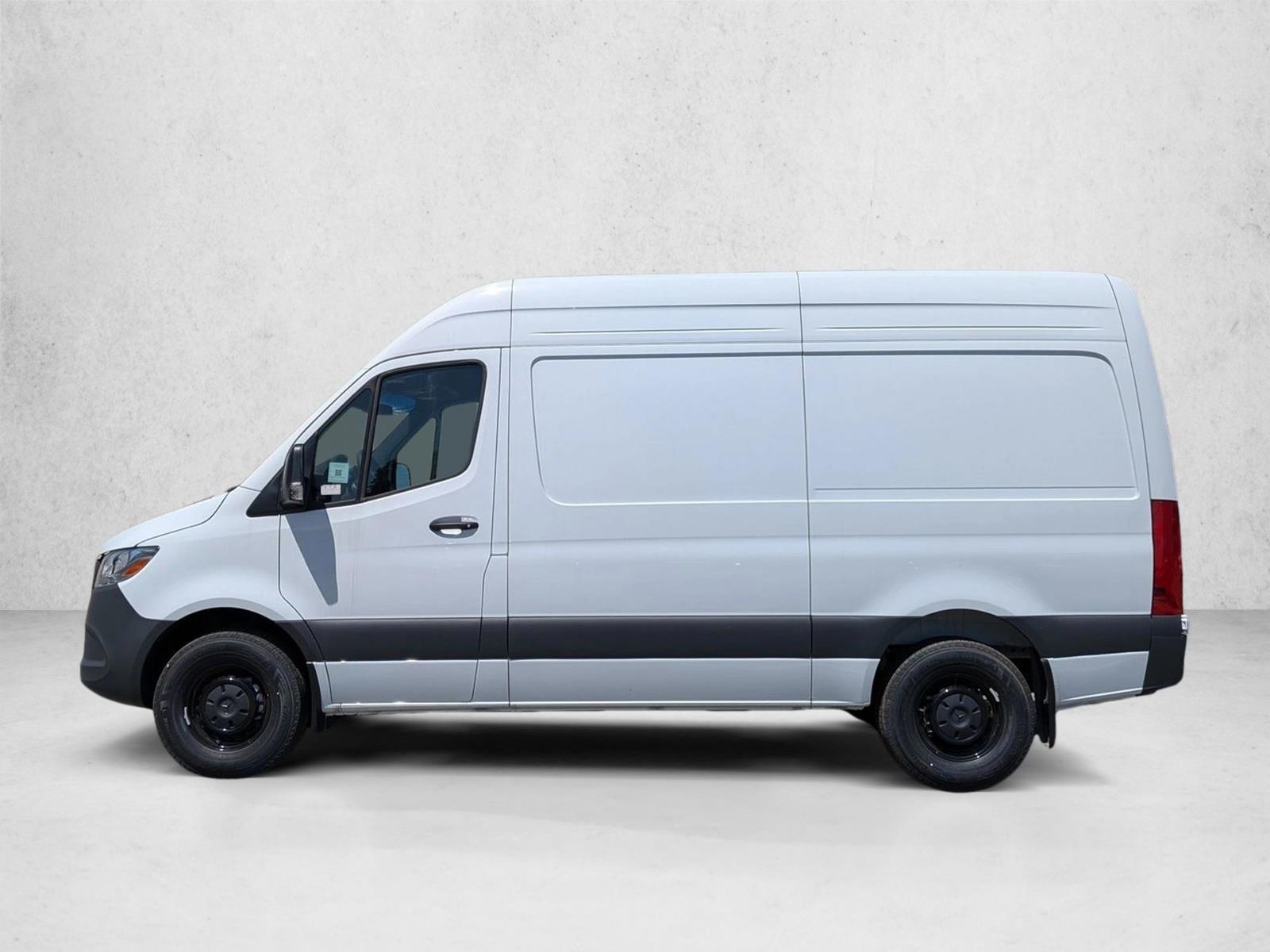 Thumbnail: 2025 Mercedes-Benz Sprinter - 2