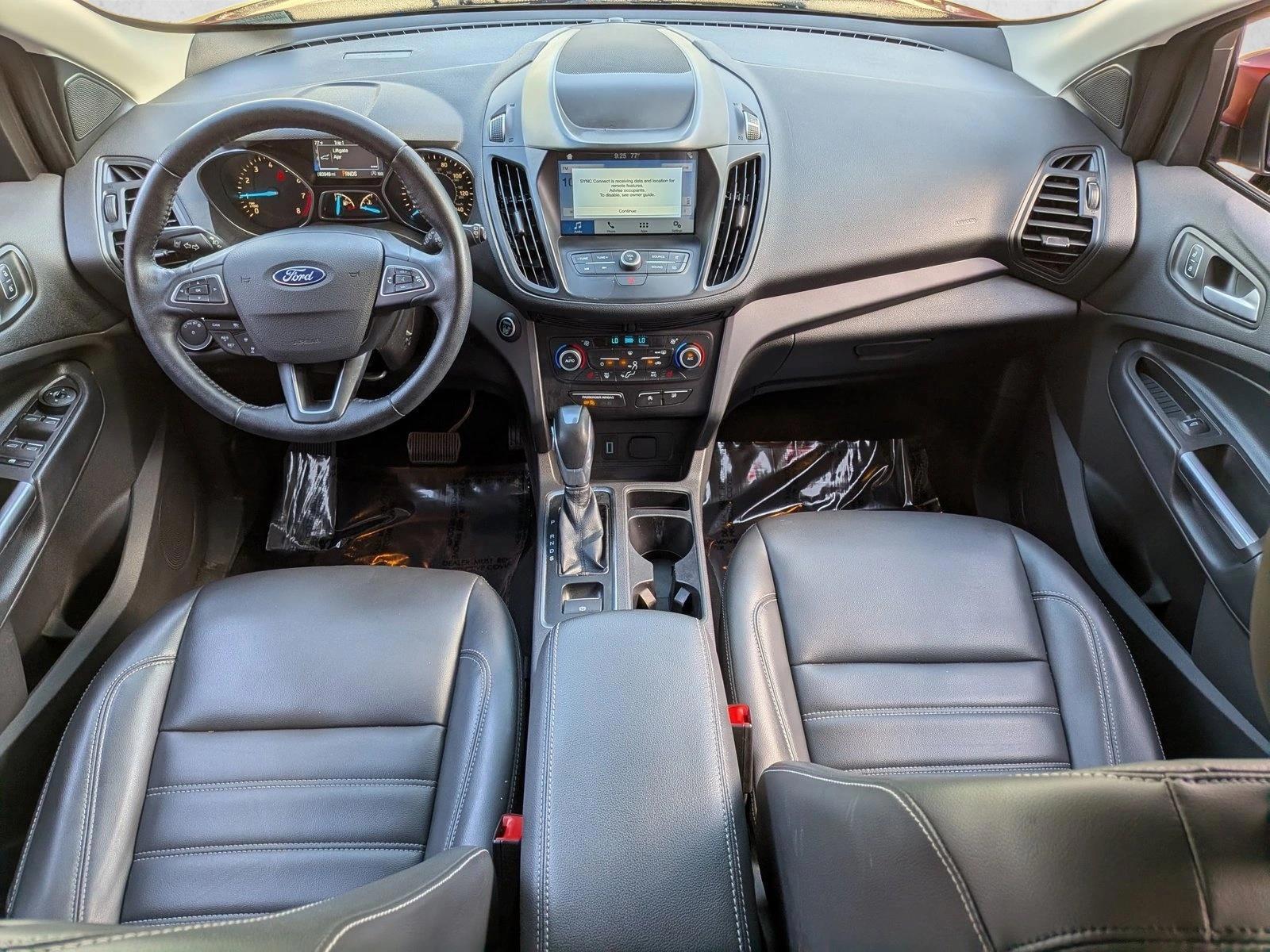 Thumbnail: 2019 Ford Escape - 4