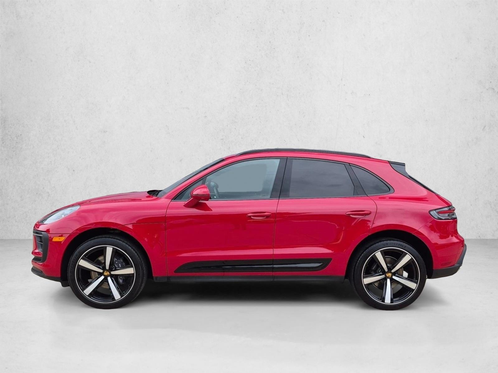Thumbnail: 2026 Porsche Macan - 2