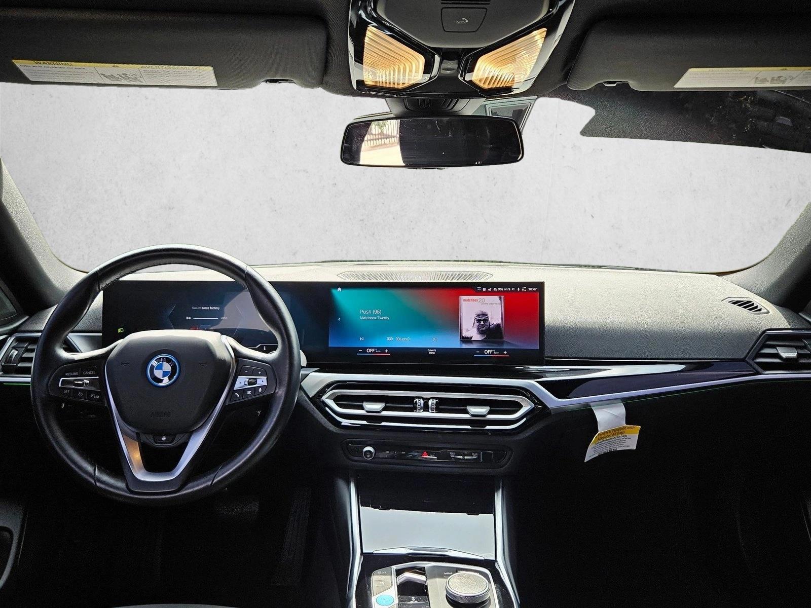 Thumbnail: 2023 BMW i4 - 3