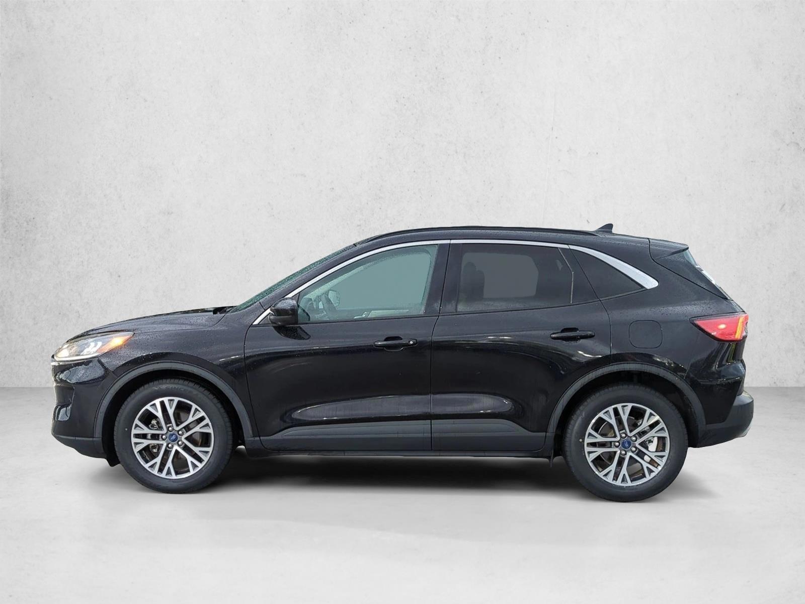Thumbnail: 2021 Ford Escape - 3