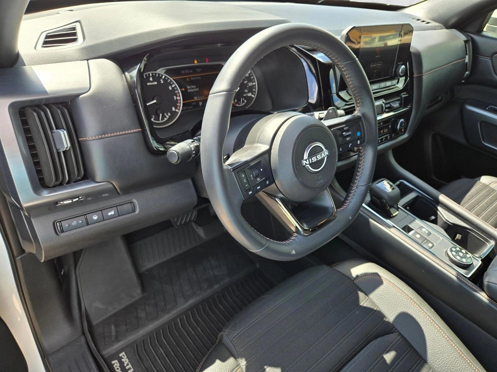 Thumbnail: 2025 Nissan Pathfinder - 3