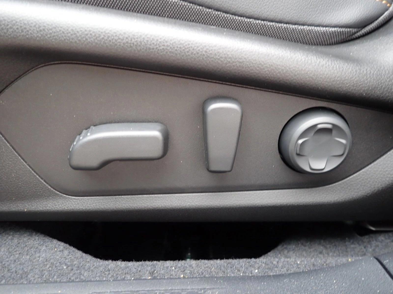 Thumbnail: 2026 Subaru Outback - 4