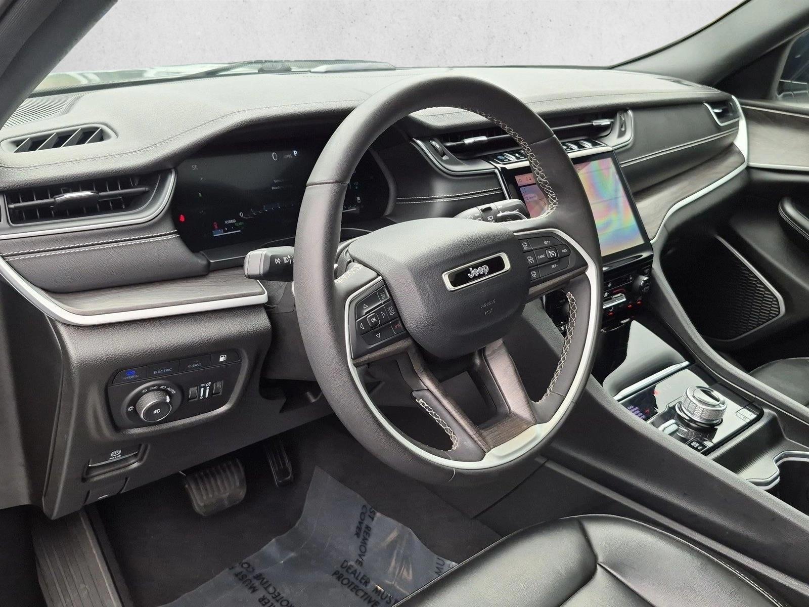 Thumbnail: 2024 Jeep Grand Cherokee - 3
